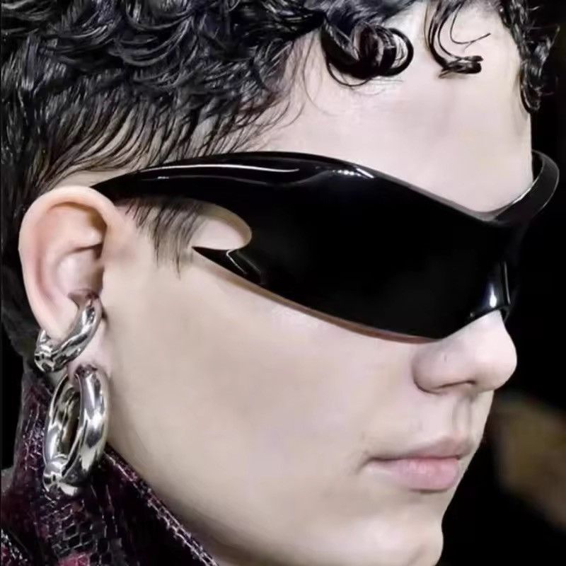 Japanese Brand Luxury Brand Sports Punk Y2K Sunglasses Size ONE SIZE - 4 Thumbnail