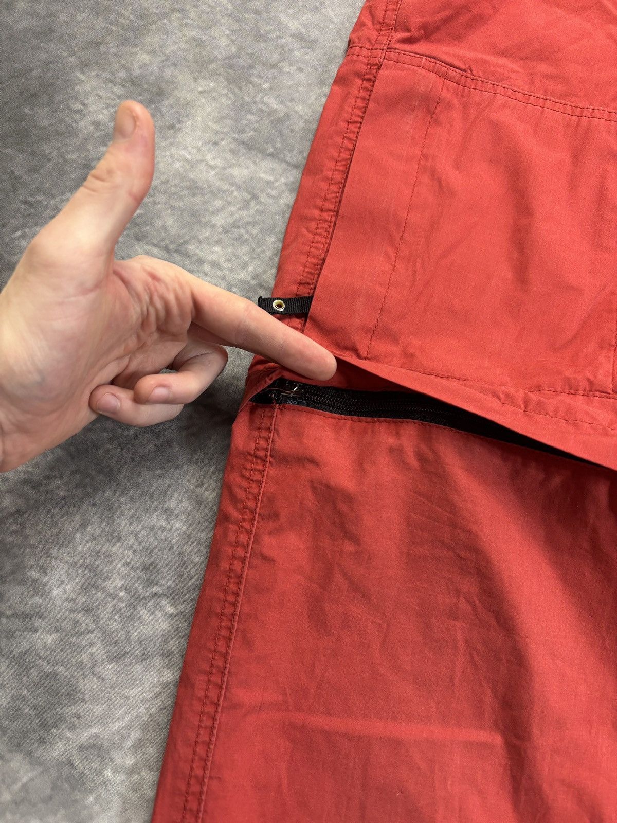 Other × Vintage 1990s Nylon Cargo Pants Vintage Convertible Zip Off Shorts Size US 32 / EU 48 - 2 Thumbnail