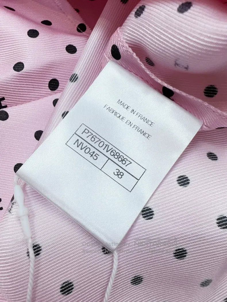 Other Chanel 24P pink polka dot silk sleeveless shirt Size XS / US 0-2 / IT 36-38 - 5 Thumbnail