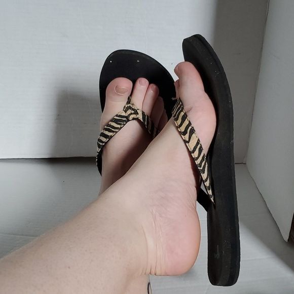 Sanuk Sanuk Sandals Flip Flops Shoes Tongs Zebra Print Women s Siz Grailed