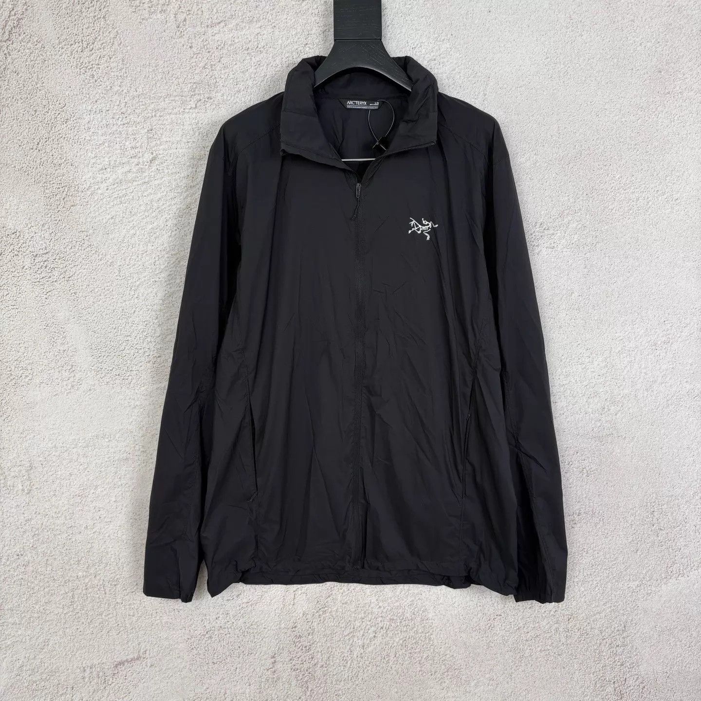 Arc'teryx Arcteryx SS23 Nodin Logo Lightweight Windbreaker L Size US L / EU 52-54 / 3 - 1 Thumbnail