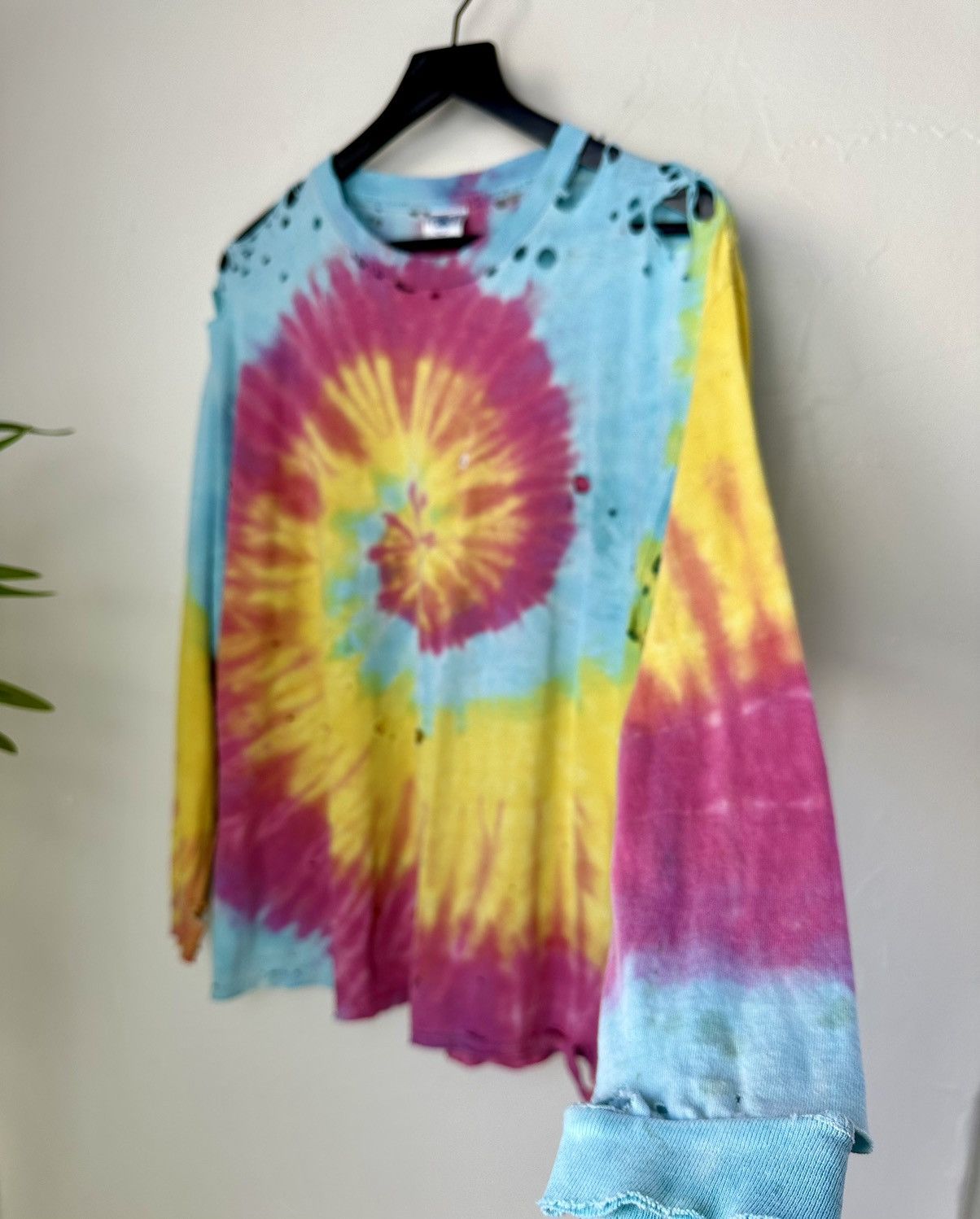 Vintage (L) THRASHED TO PERFECTION Tye Dye Long-Sleeve Tee Size US L / EU 52-54 / 3 - 2 Thumbnail