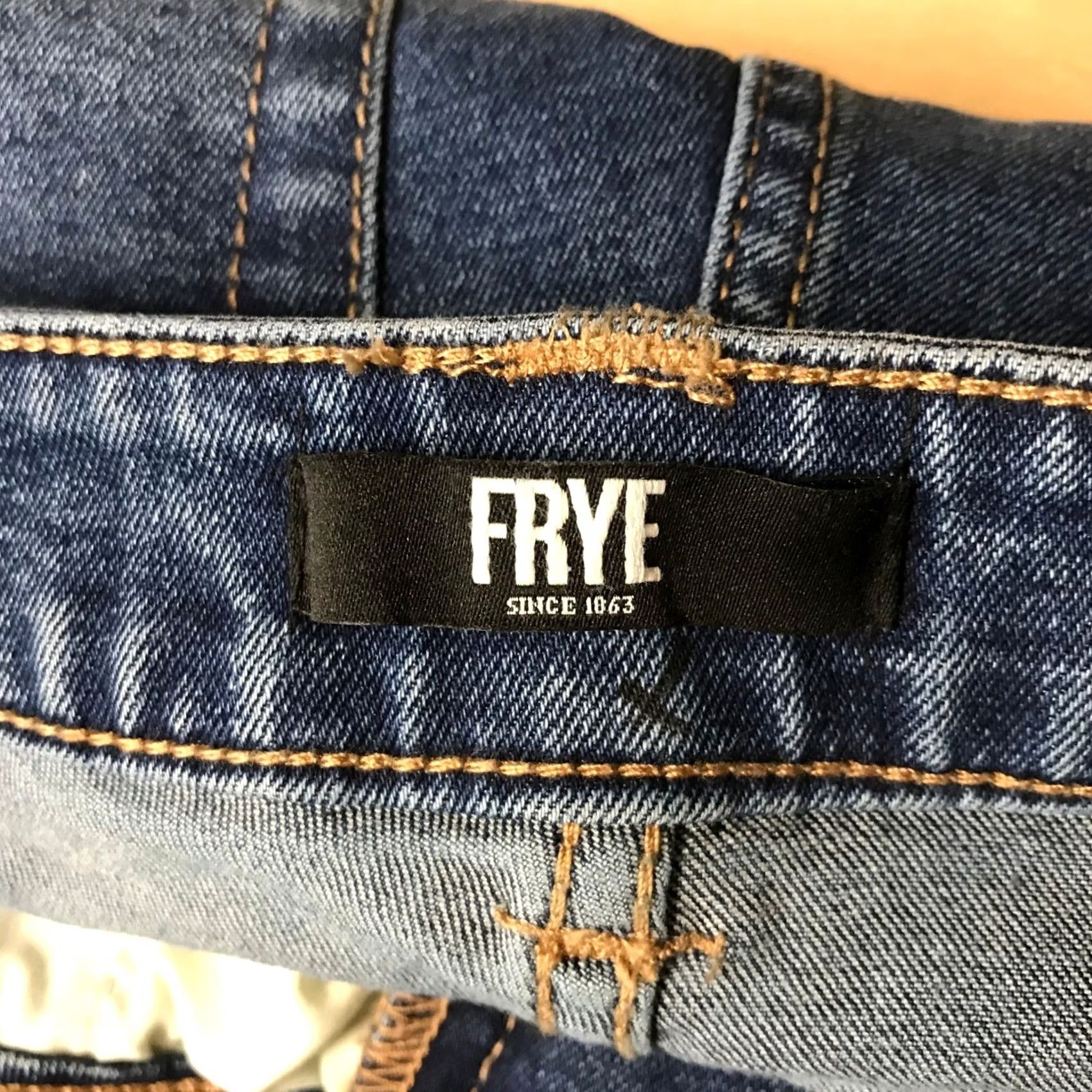 Frye Frye Womens High Rise Straight Leg Jeans Medium Wash Blue Stretch Denim RN114186 Size 27" / US 4 / IT 40 - 7 Thumbnail