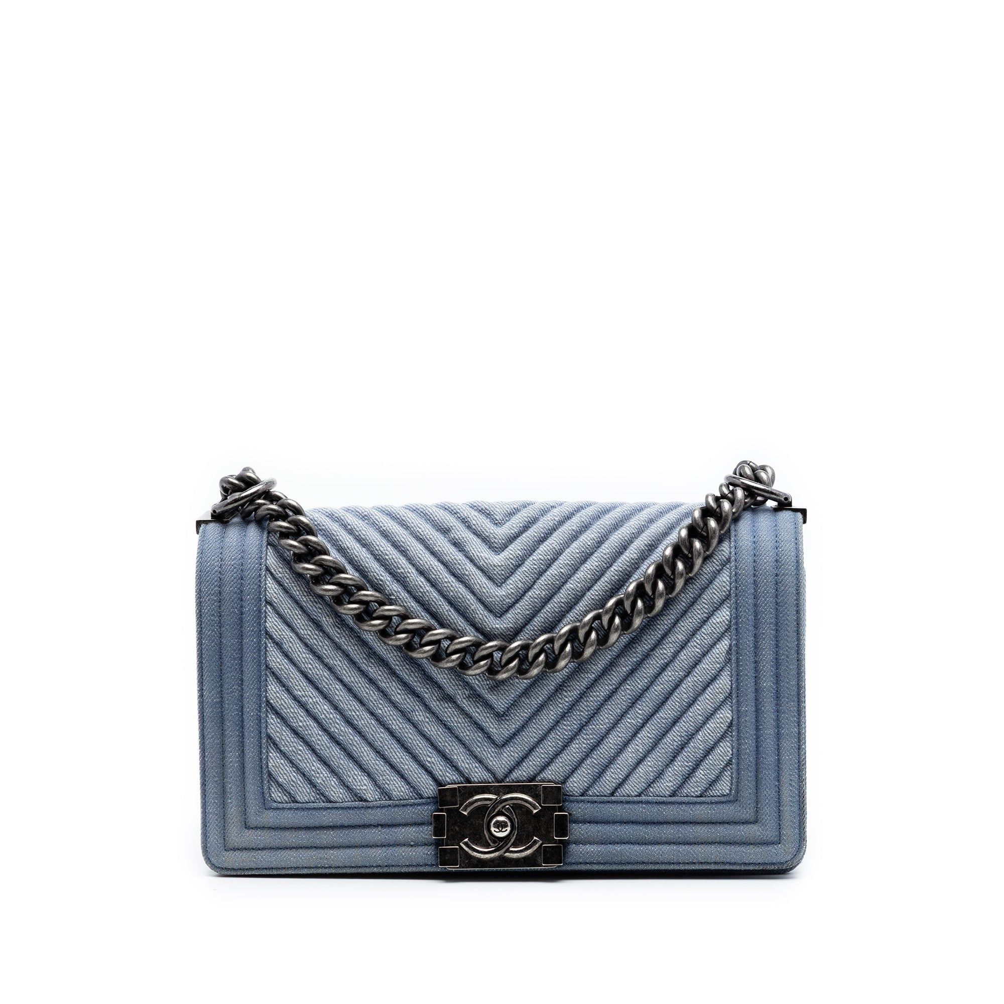 Chanel Old Medium Chevron Denim Boy Flap Size ONE SIZE - 1 Thumbnail