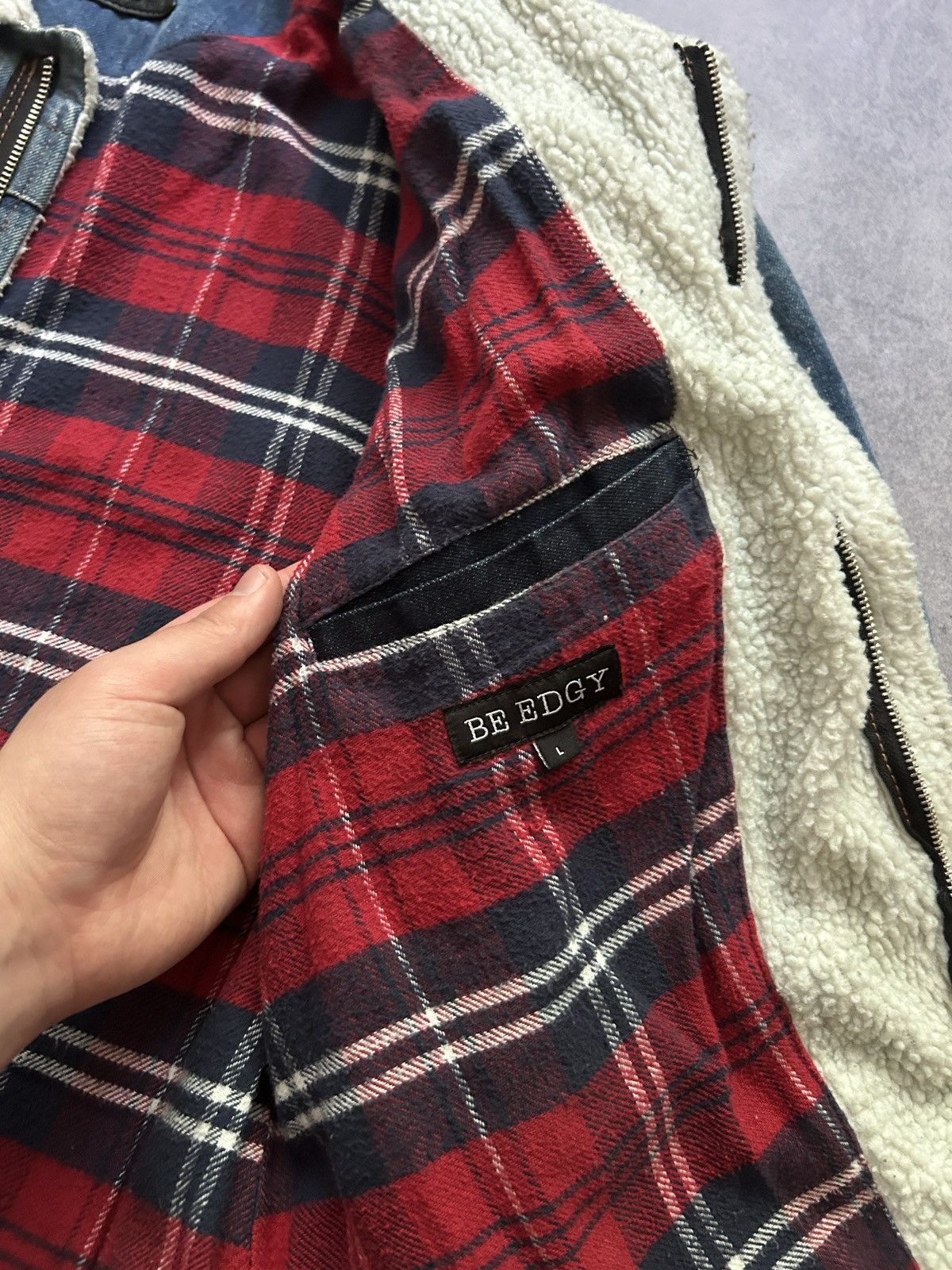 BE EDGY Be Edgy Denim distressed sherpa jacket mens rare size L Size US L / EU 52-54 / 3 - 5 Thumbnail