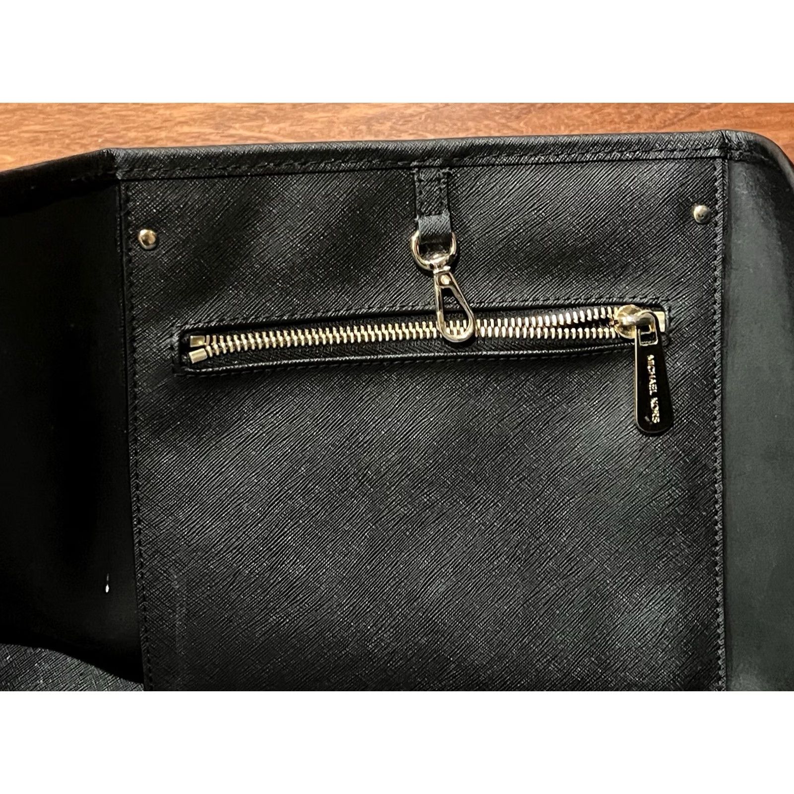 Michael Kors Michael Kors Satchel Handbag Women's Large Jet Set Black Monogram Purse Size ONE SIZE - 5 Thumbnail