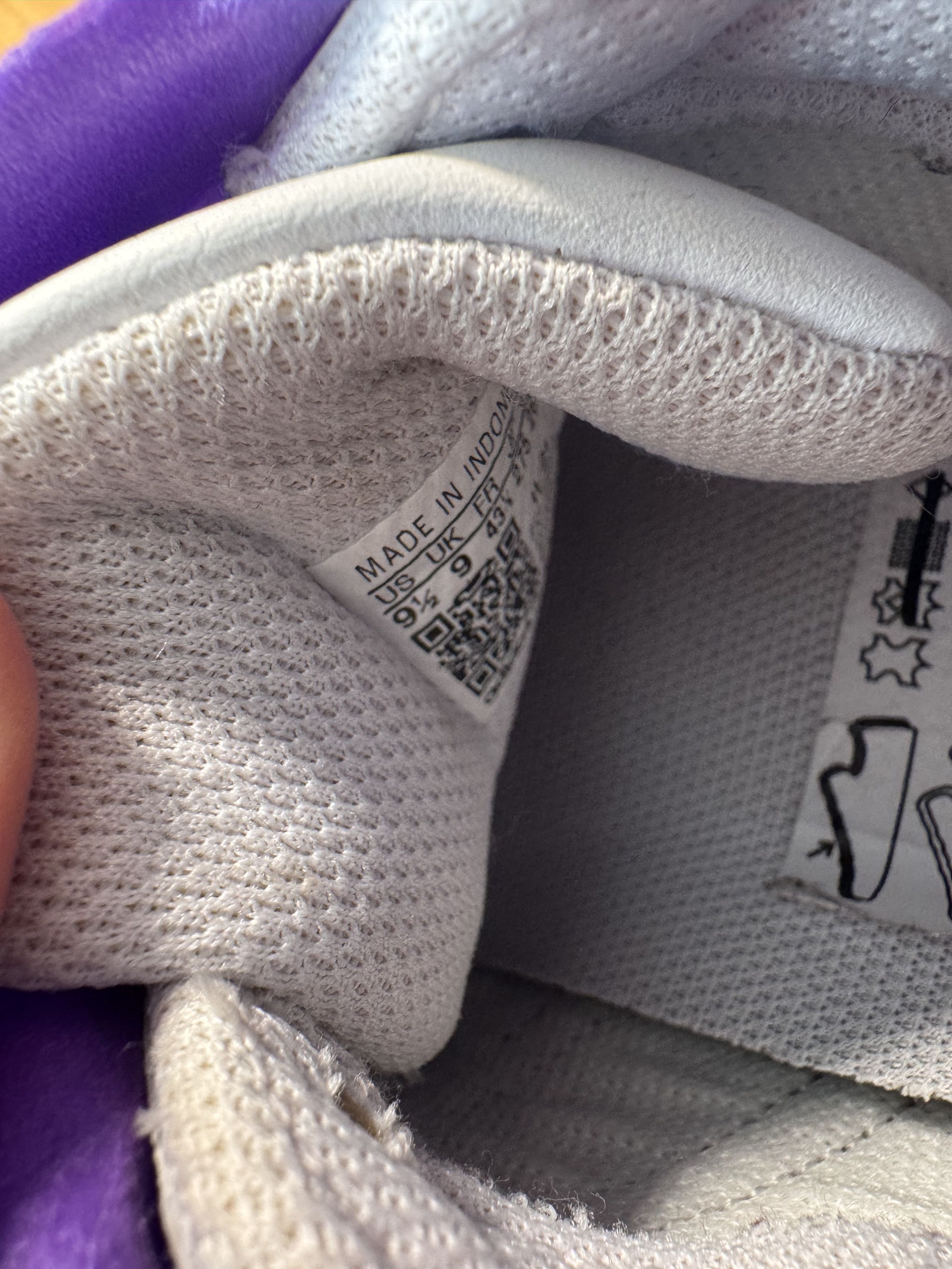 Aris Tatalovich Sample Adidas Superstar vacuum seal not wearable Size US 9.5 / EU 42-43 - 10 Thumbnail