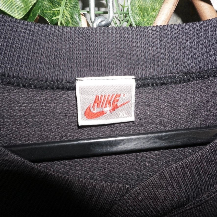 Nike Vintage Y2K Nike embroidered swoosh faded 1990s sweatshirt Size US XL / EU 56 / 4 - 3 Thumbnail