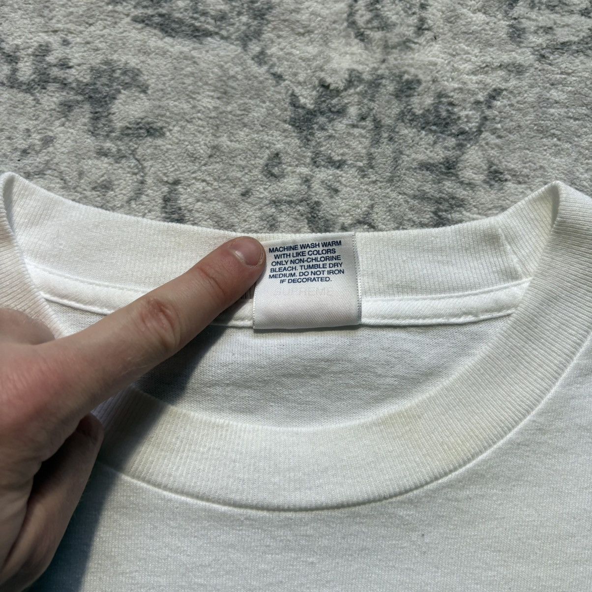 Supreme Supreme SS11 Japan Earthquake Relief Box Logo T-Shirt | M Size US M / EU 48-50 / 2 - 4 Thumbnail