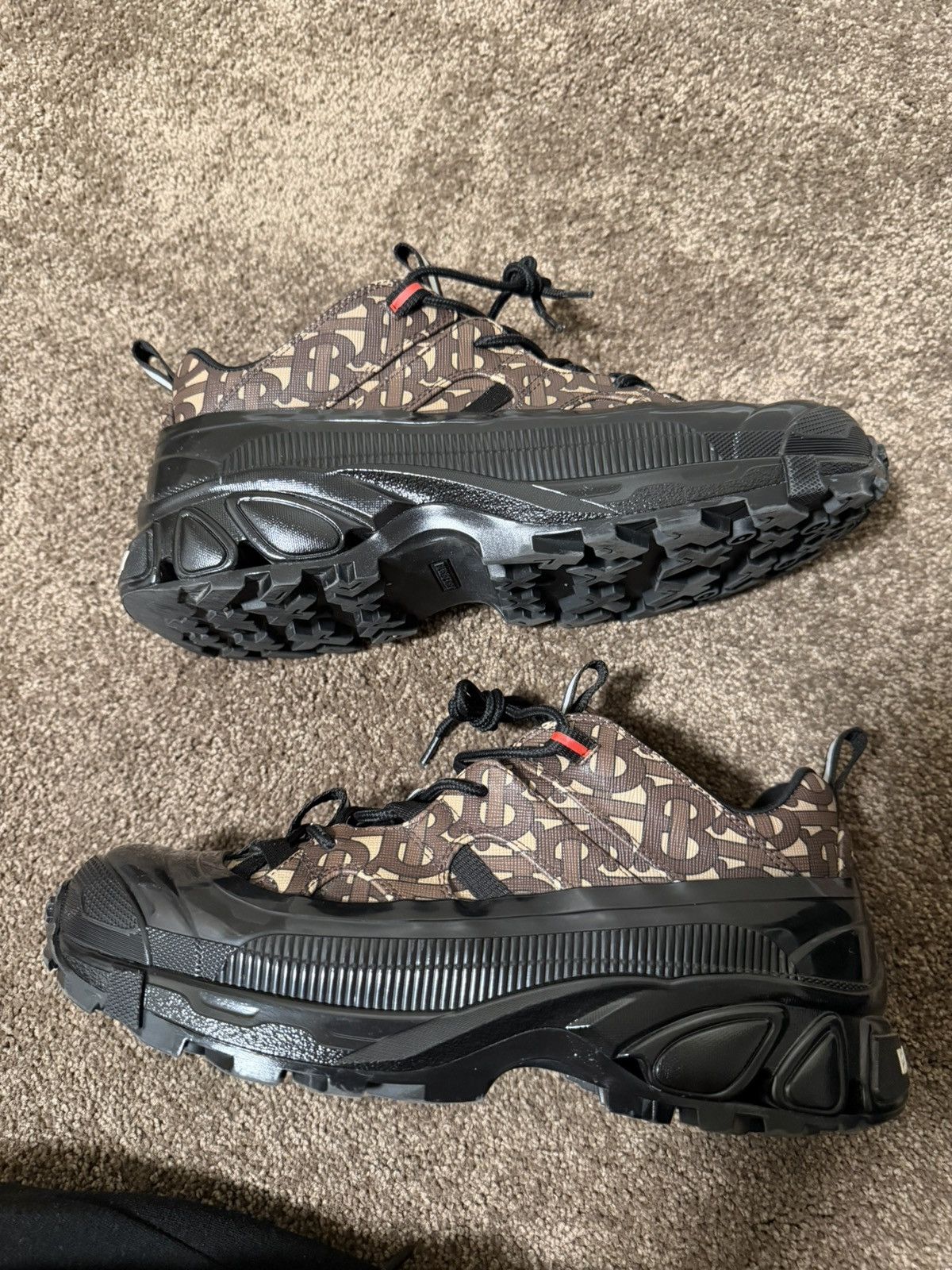 Burberry Burberry Arthur Monogram Sneaker Size US 9 / EU 42 - 5 Thumbnail