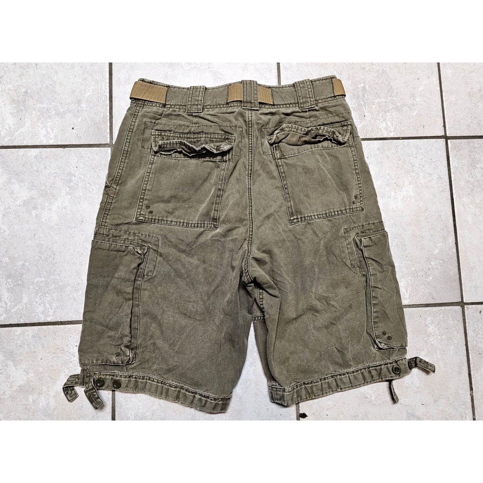 Abercrombie & Fitch VINTAGE Abercrombie & Fitch Cargo Shorts Mens 30 Green Belt Included Cargo Shorts 30 in Waist 23 in Out Side Leg Mens Size US 30 / EU 46 - 7 Thumbnail
