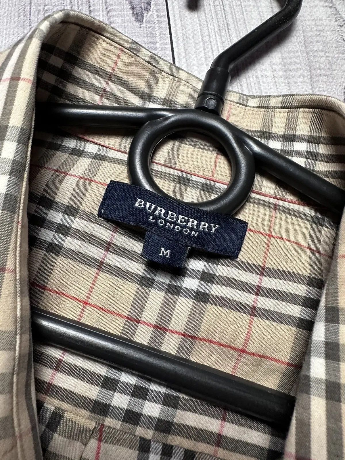 Burberry Vintage Burberry premium plaid logo shirt size M Size US M / EU 48-50 / 2 - 6 Thumbnail
