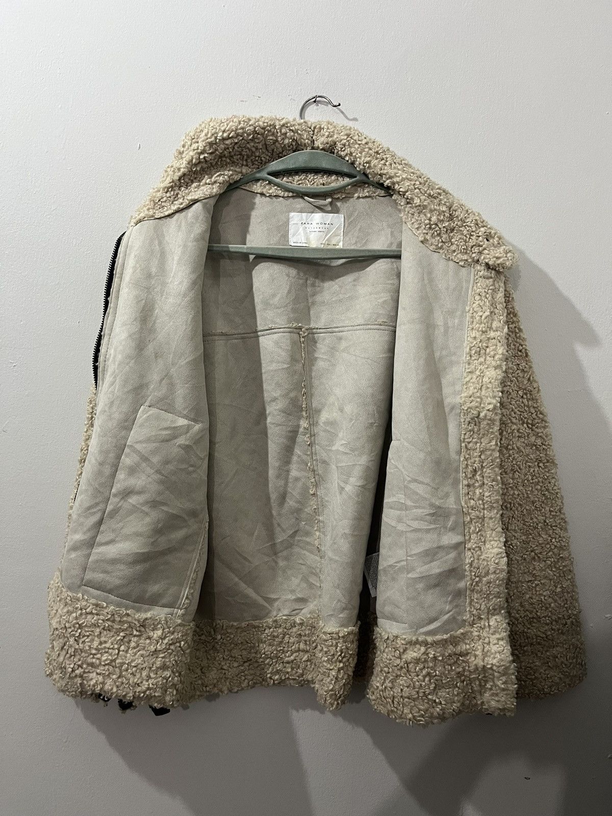Zara 🔥Zara🔥 Woman Deep Pile Beige Heavy Jackets Size L / US 10 / IT 46 - 11 Thumbnail