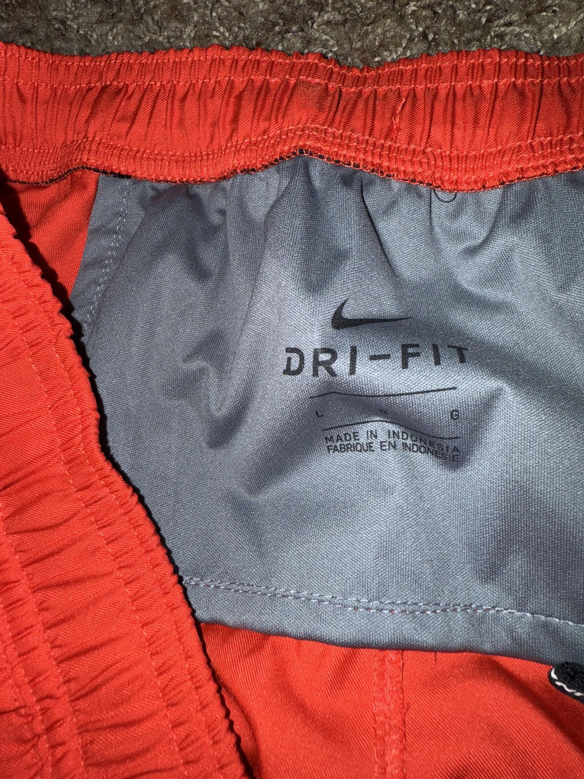 Nike Nike Men’s Essential Wild Run We run International Running Pants Sample Size US 34 / EU 50 - 2 Thumbnail
