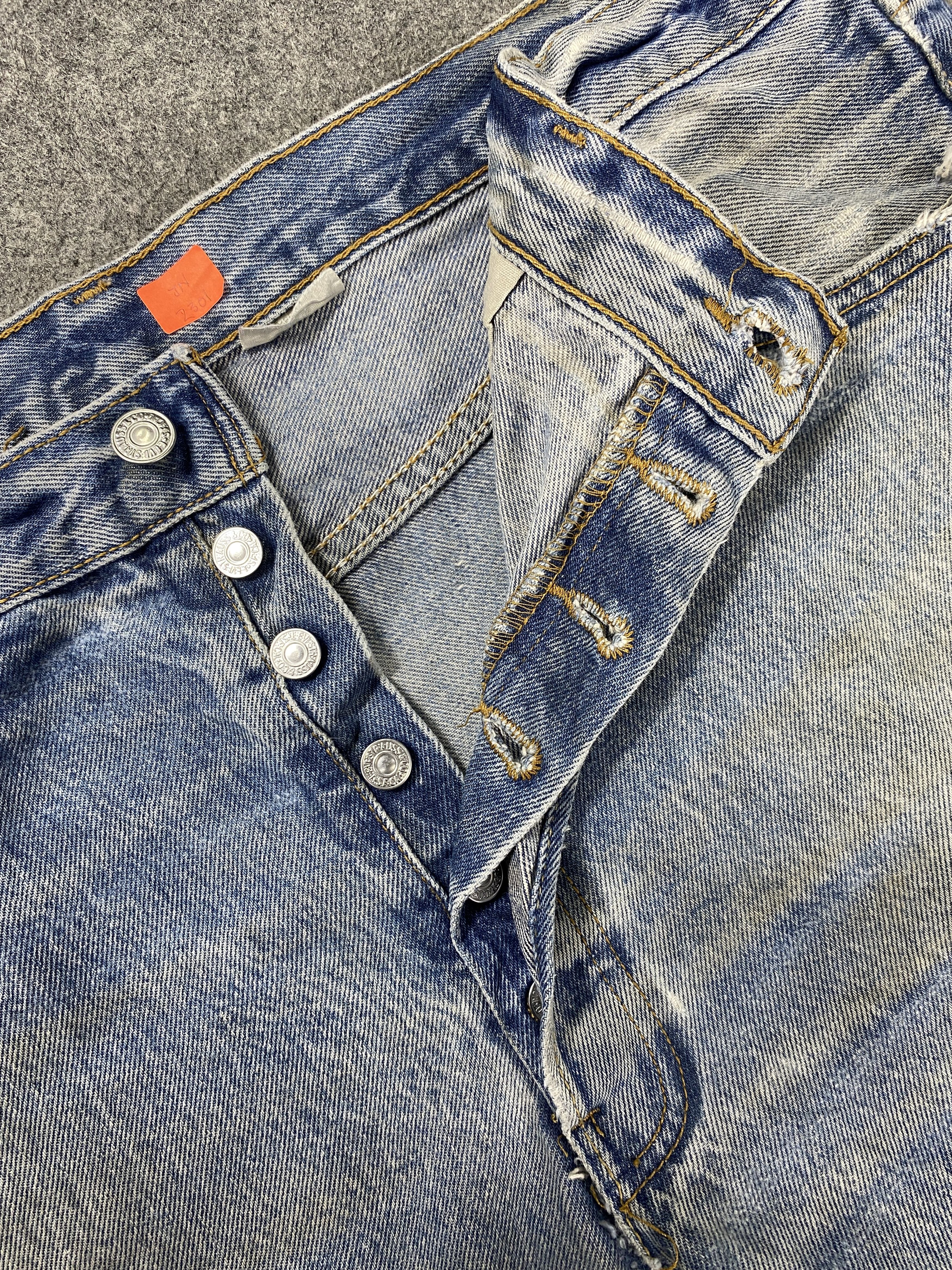 Japanese Brand Dirty Ripped Blue Vintage Levi's 501 36x29 Denim -JN2301 Size US 35 - 6 Thumbnail