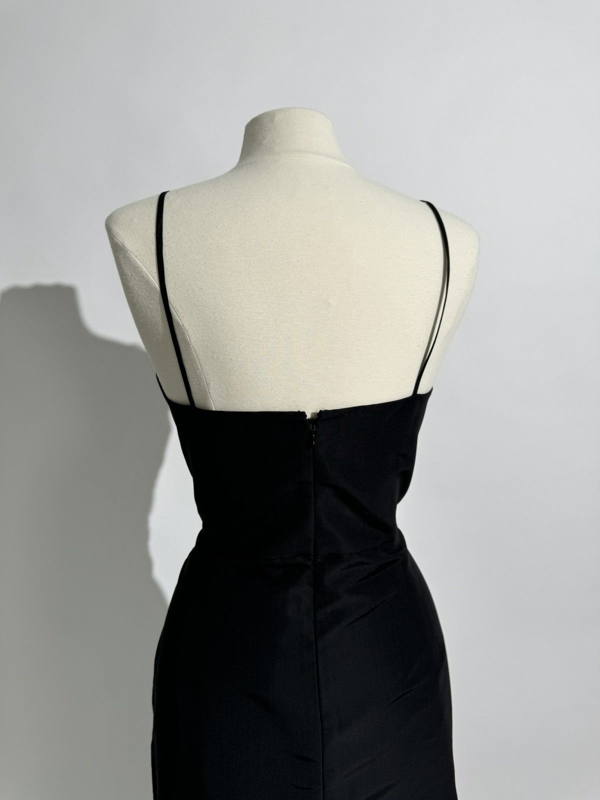 Carolina Herrera US 12 CAROLINA HERRERA Floral Embellished Wrap Silk Gown Size XL / US 12-14 / IT 48-50 - 7 Thumbnail