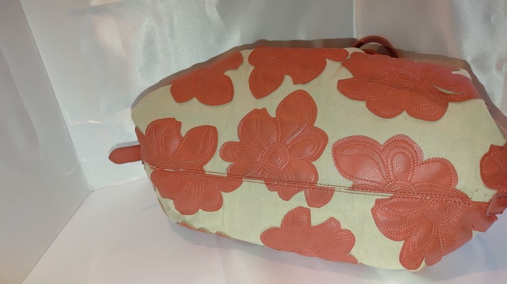 Big Bud Press Big Buddha Coral Hibiscus XL Bag Size ONE SIZE - 9 Thumbnail