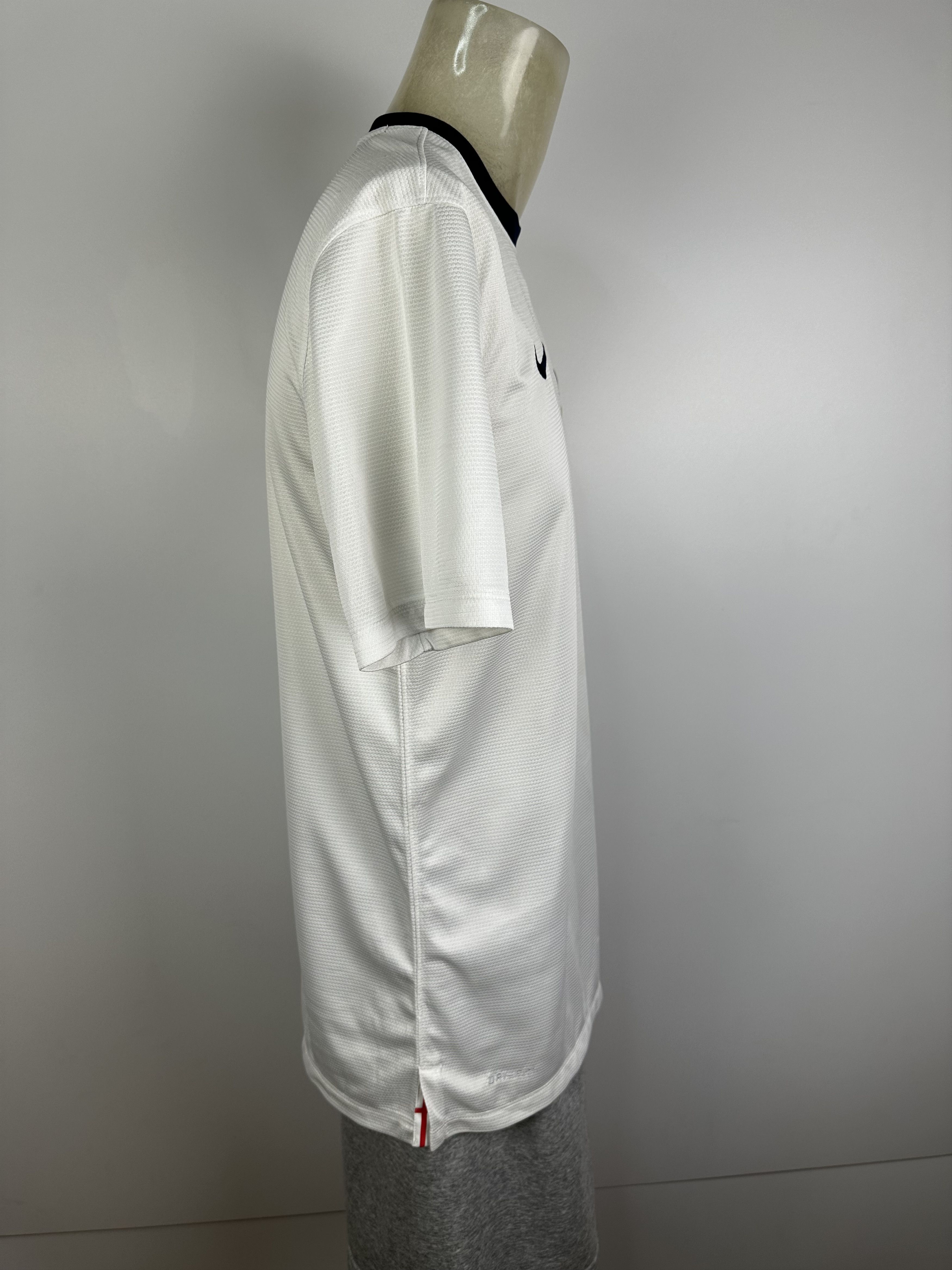 Nike ENGLAND 2013 14 HOME FOOTBALL SHIRT SOCCER JERSEY NIKE SZ L Size US L / EU 52-54 / 3 - 11 Thumbnail