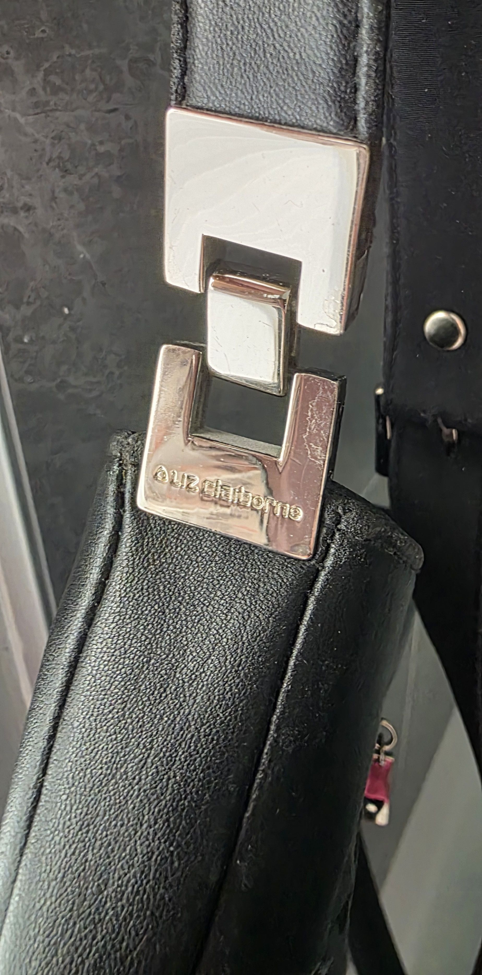 Unknown London Liz Claiborne Black Leather Crossbody Purse 9" L 3" W 9" H Size ONE SIZE - 3 Thumbnail