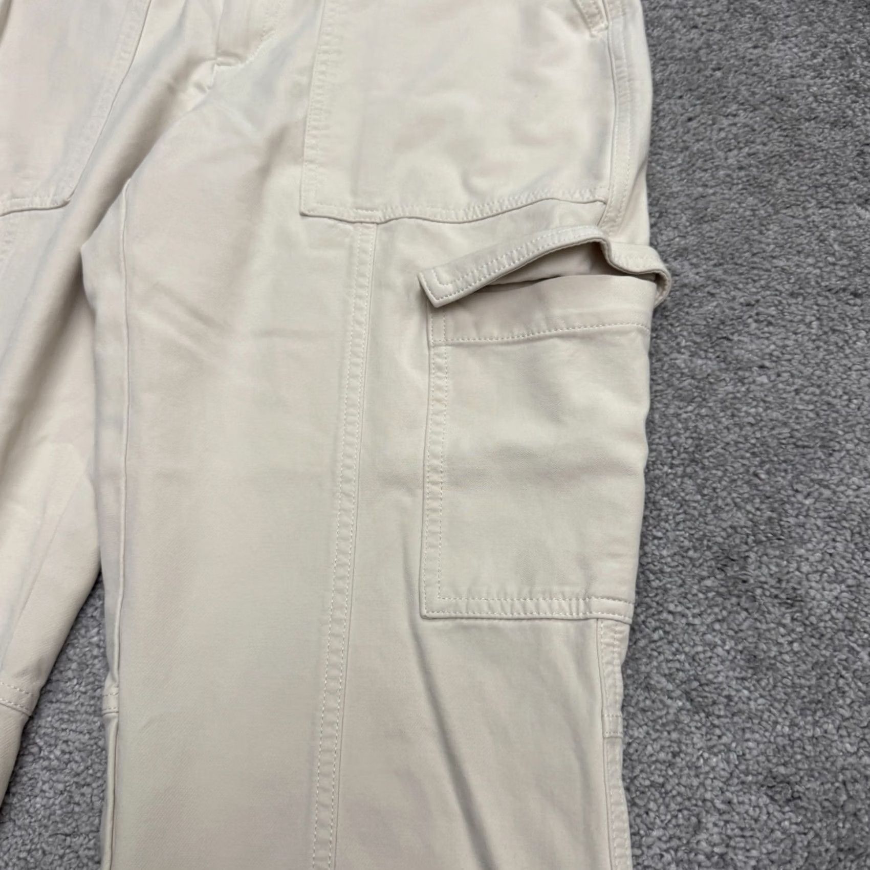 Banana Republic Banana Republic Cargo Tapered Utility Pants Womens 8 Beige High Rise Casual Size 30" / US 8 / IT 44 - 3 Thumbnail