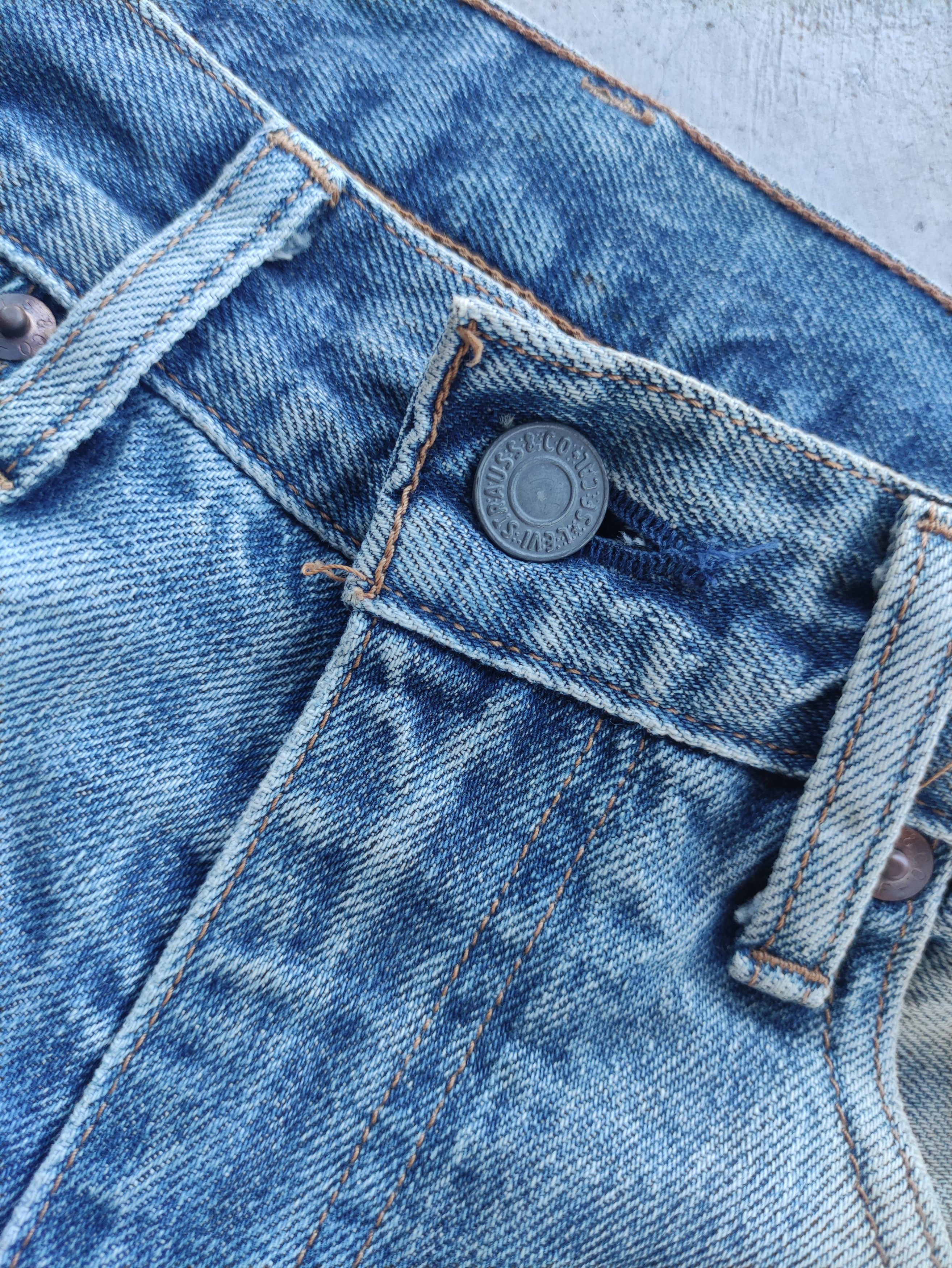 Vintage Levis 502 Jean Rusty distressed Faded Denim