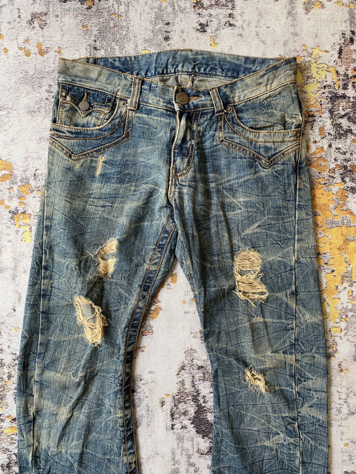 Japanese Brand Rattle Trap Claw Mark Distressed Curve Leg Flare Denim Size US 32 / EU 48 - 3 Thumbnail