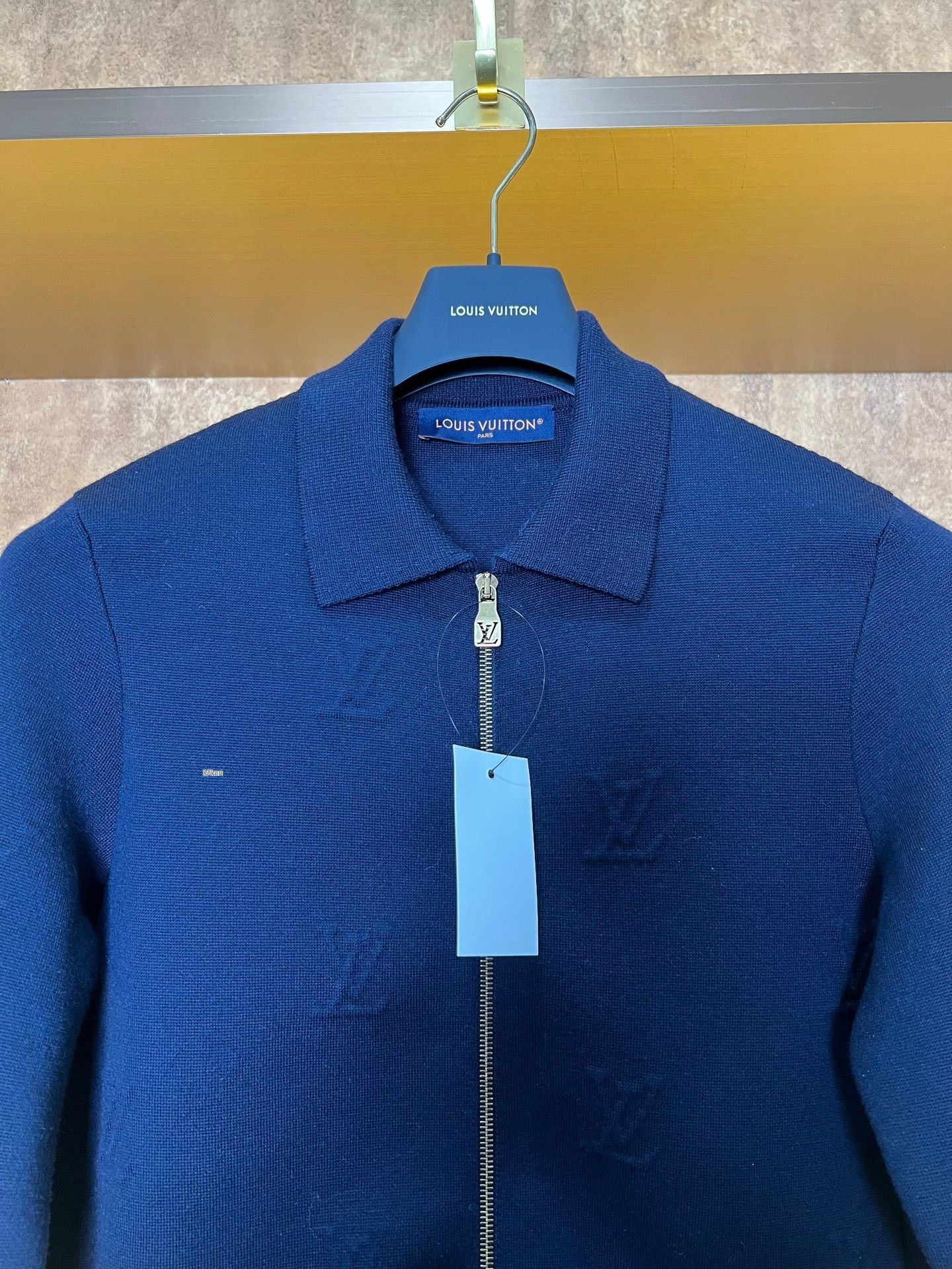 Louis Vuitton Louis Vuitton Embossed Wool Jacket Size US S / EU 44-46 / 1 - 3 Thumbnail