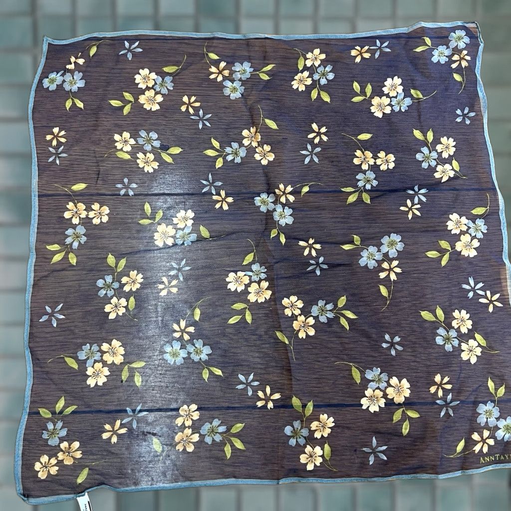 Ann Taylor VINTAGE Ann Taylor Silk Floral Square Scarf 15x15 Blue Women Adult Square Scarf 90s Size ONE SIZE - 1 Thumbnail