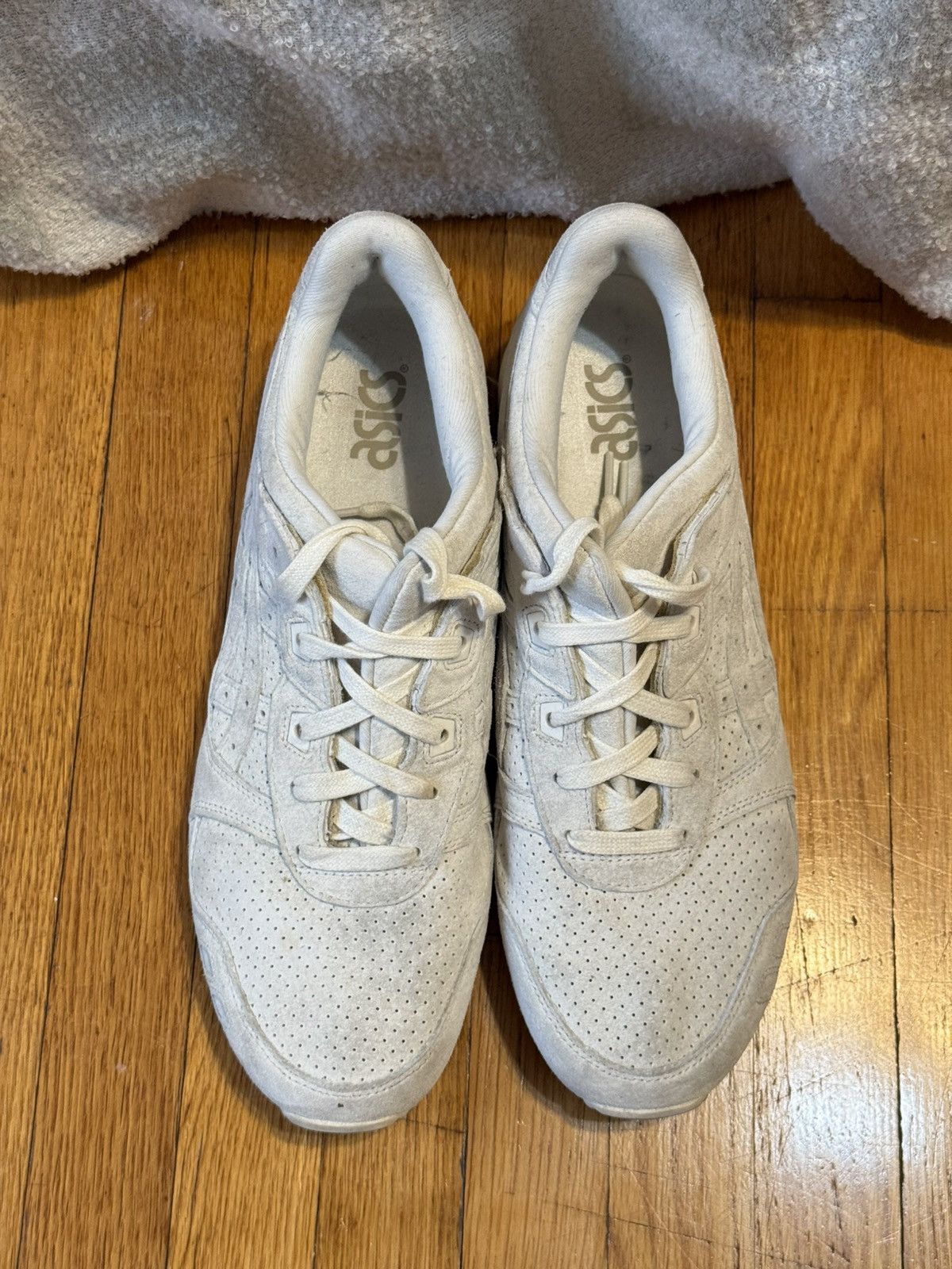 Asics Asics 30th Anniversary Gel Lyte iii OG - Cream Suede Size US 11.5 / EU 44-45 - 2 Thumbnail