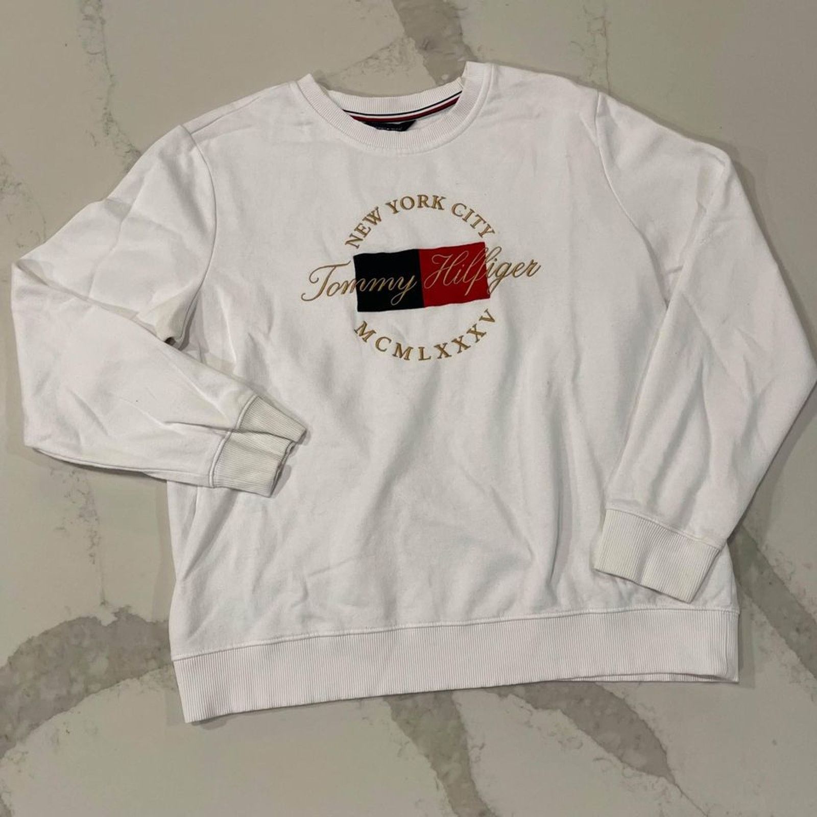 Tommy Hilfiger Tommy Hilfiger Sweatshirt New York Logo Pullover Women Large Size L / US 10 / IT 46 - 1 Thumbnail