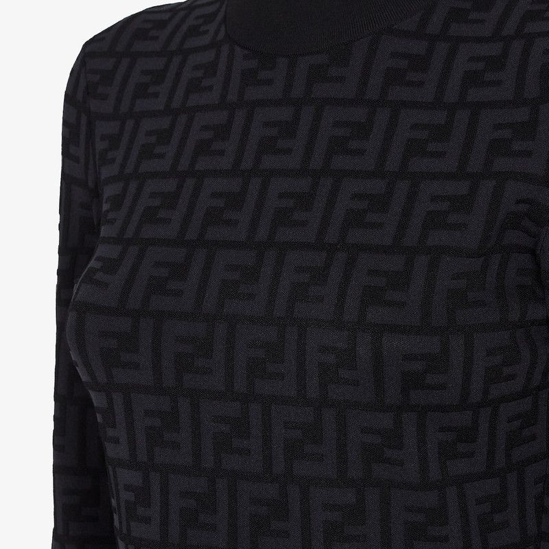 Fendi o1s1wg110326 Jumper in Black Size L / US 10 / IT 46 - 3 Thumbnail
