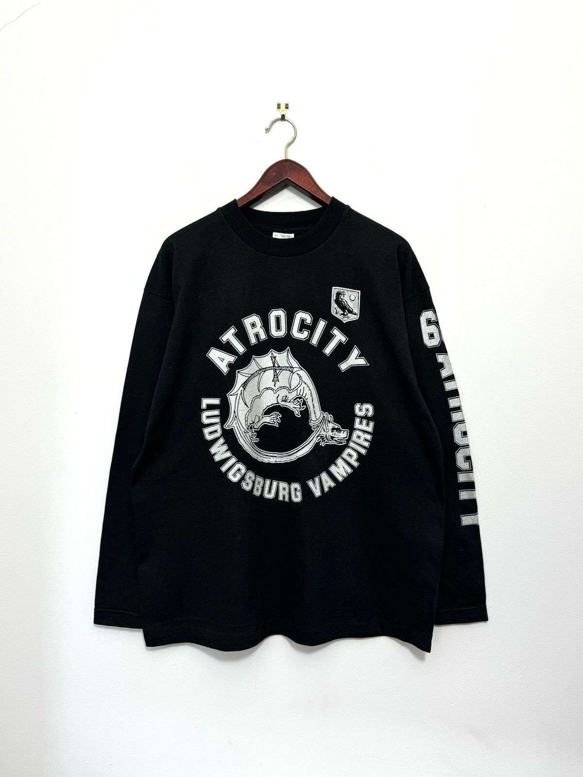 Band Tees Vintage Atrocity Ludwigsburg Vampires Long sleeve T-shirt Size US XL / EU 56 / 4 - 1 Thumbnail