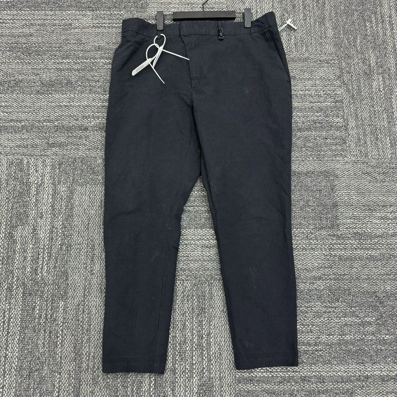 Louis Vuitton Louis Vuitton size US 50 Pants with dark stripes and full p Size US 34 / EU 50 - 1 Thumbnail