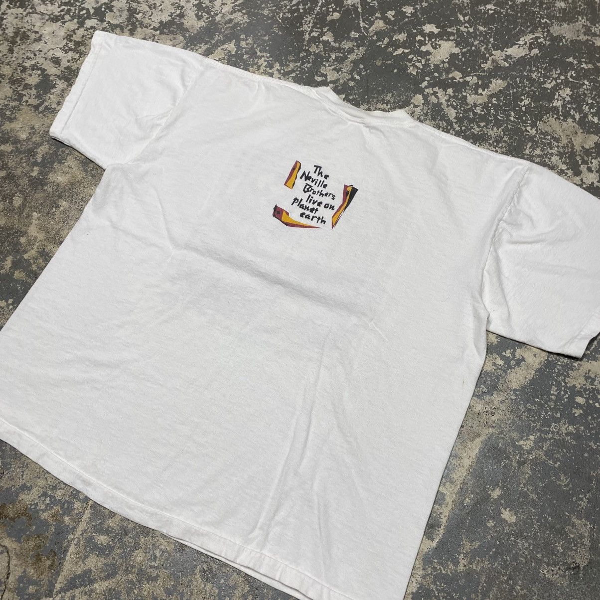 Band Tees × Vintage Vintage The Neville Brothers Live On Planet Earth Tshirt Size US XL / EU 56 / 4 - 11 Thumbnail