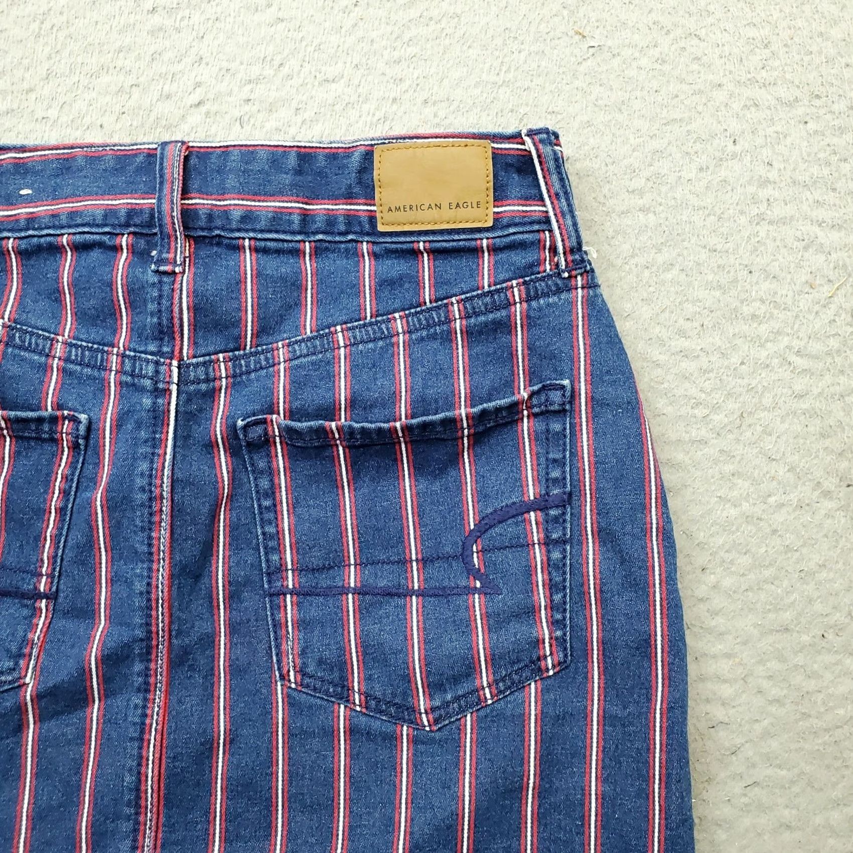 American Eagle Outfitters American Eagle Outfitters Denim Skirt Womens Size 2 Multicolor Striped Short Denim Skirt 2 Womens Size 2 Multicolor Striped Super Stretch Size 26" / US 2 / IT 38 - 8 Thumbnail