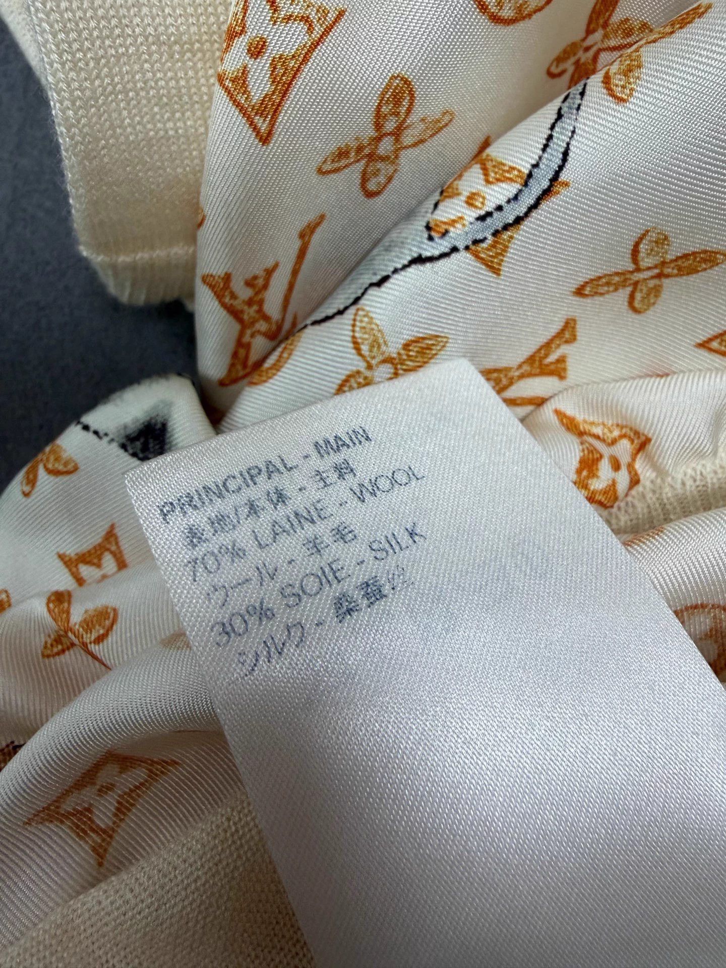 Louis Vuitton Louis Vuitton All Over Print Silk Short Sleeve XS Size XS / US 0-2 / IT 36-38 - 6 Thumbnail