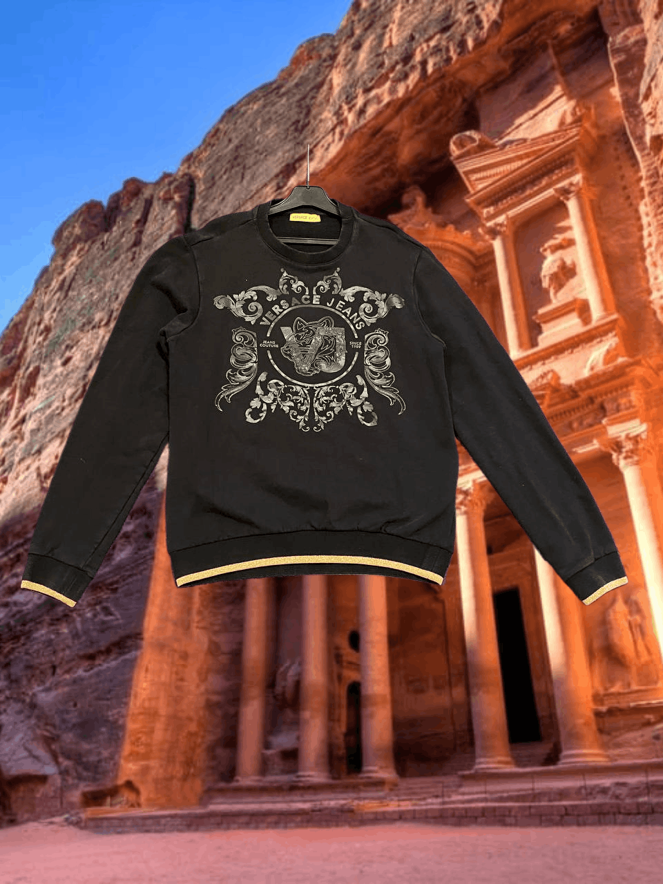 Versace Jeans Couture Y2K Sweatshirt black Versace Jeans big print vintage Size US S / EU 44-46 / 1 - 1 Thumbnail