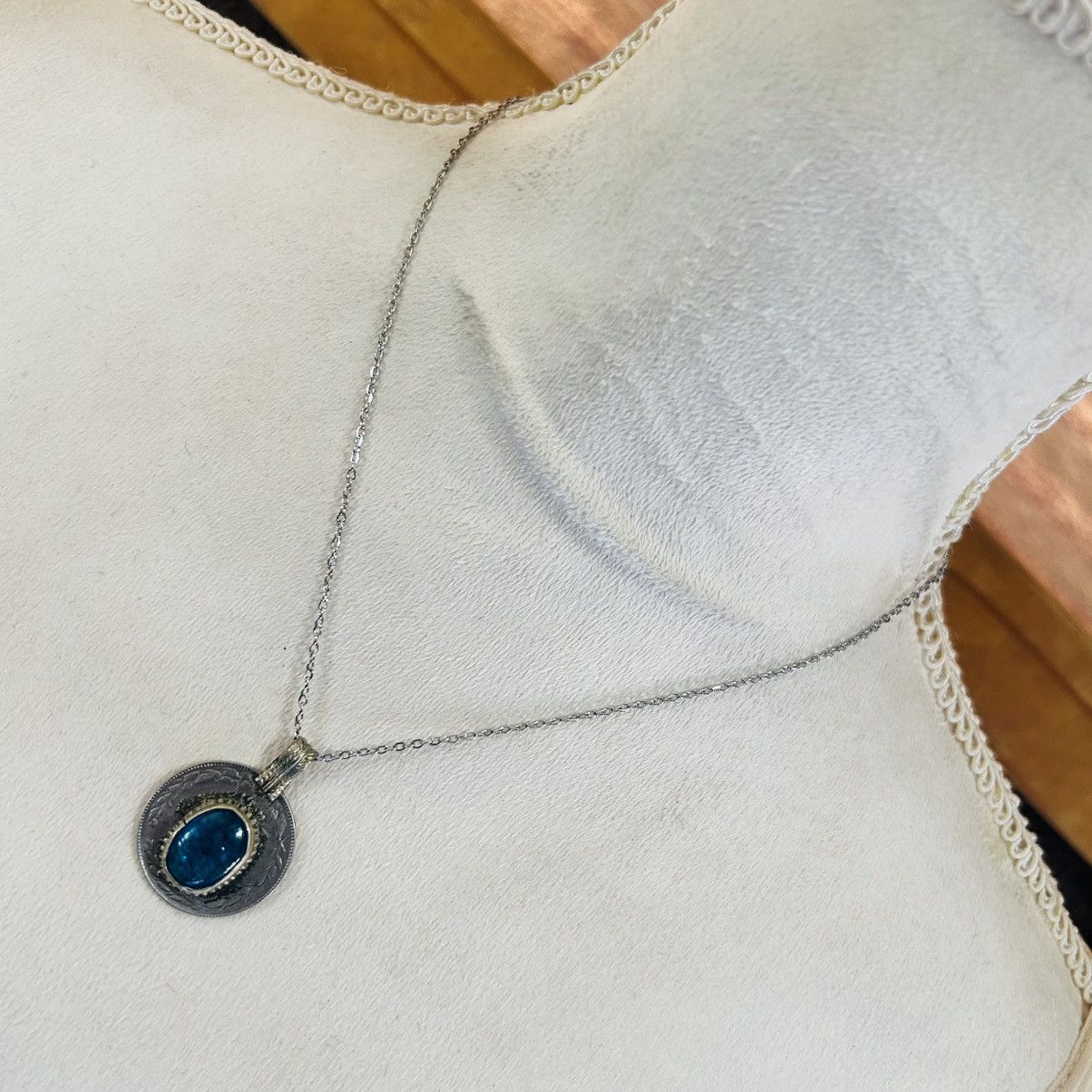 Handmade Handcrafted vintage cabochon glass coin pendant necklace Size ONE SIZE - 2 Thumbnail
