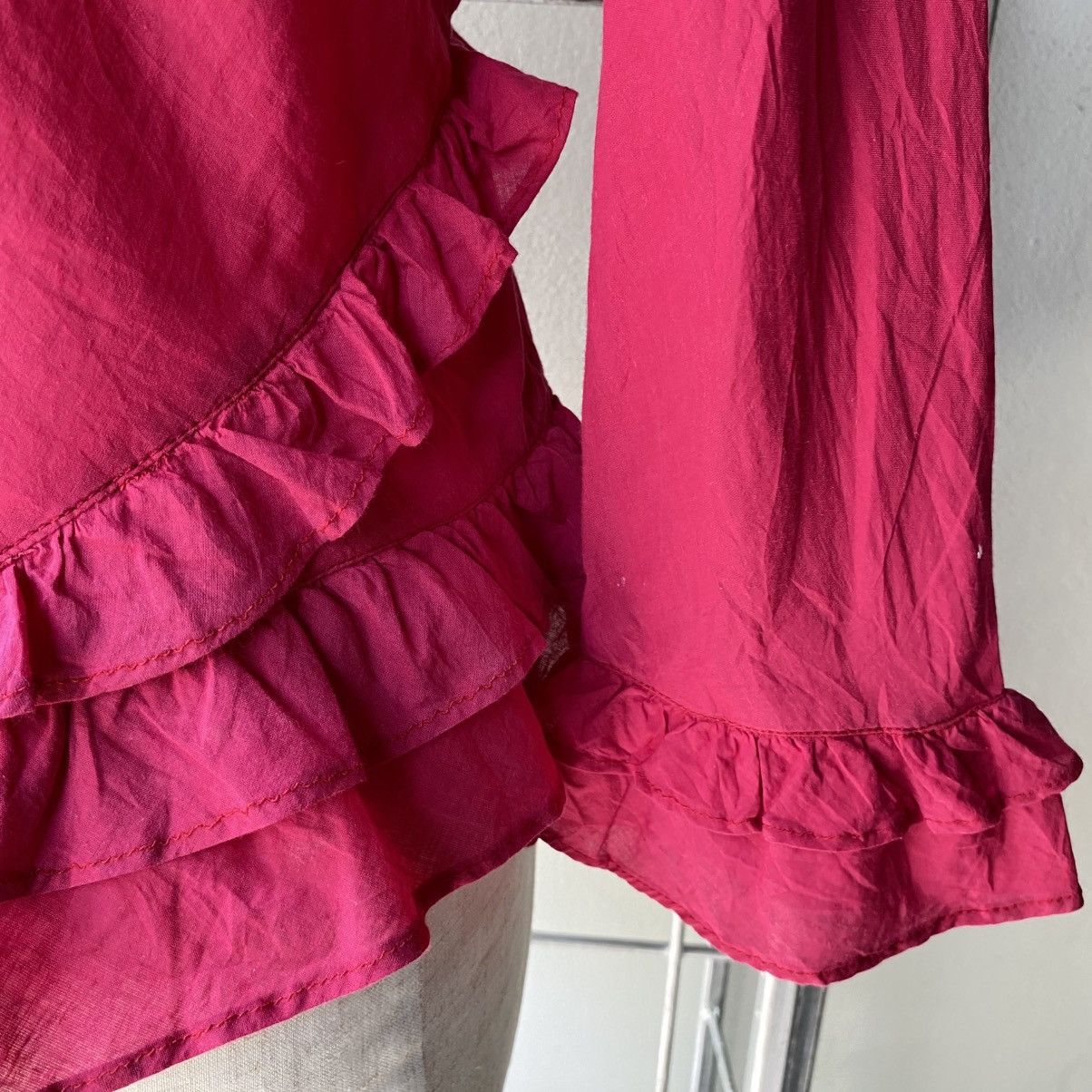 Designer × Japanese Brand H.Ranch Market Y2K Pink Ruffled V-Neck Blouse Size XS / US 0-2 / IT 36-38 - 14 Thumbnail