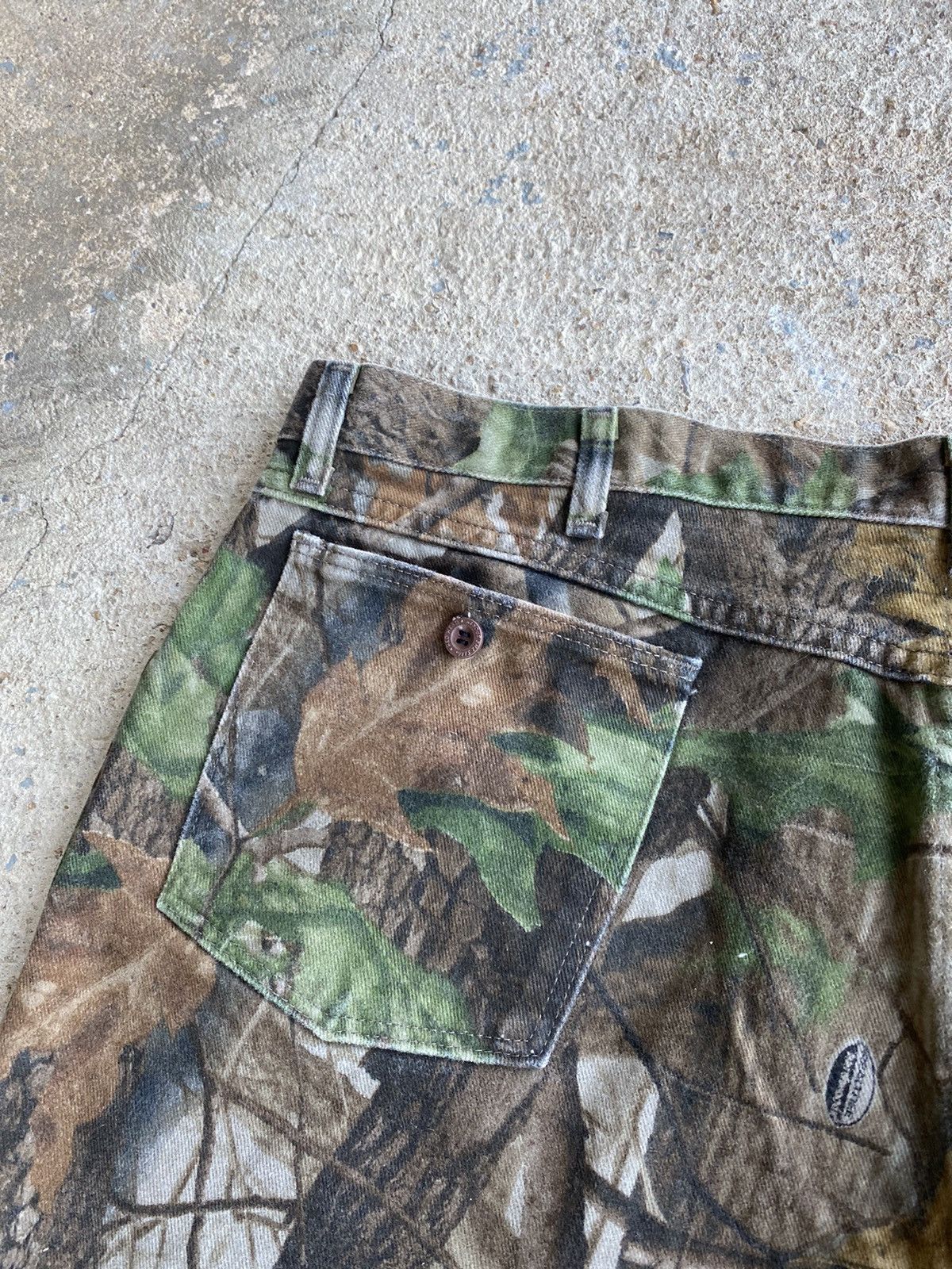 Realtree × Vintage × Wrangler Vintage Y2K Wrangler Realtree Camo Carhartt Pants W40xL25 Size US 40 / EU 56 - 4 Thumbnail