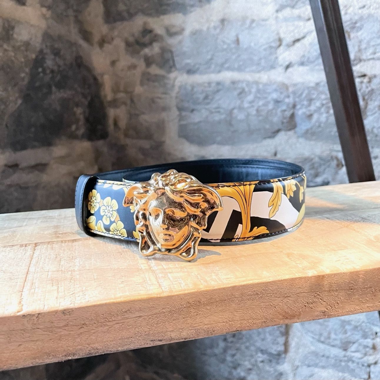 Versace Versace Barocco Hibiscus Print Medusa Buckle Belt Size ONE SIZE - 1 Thumbnail