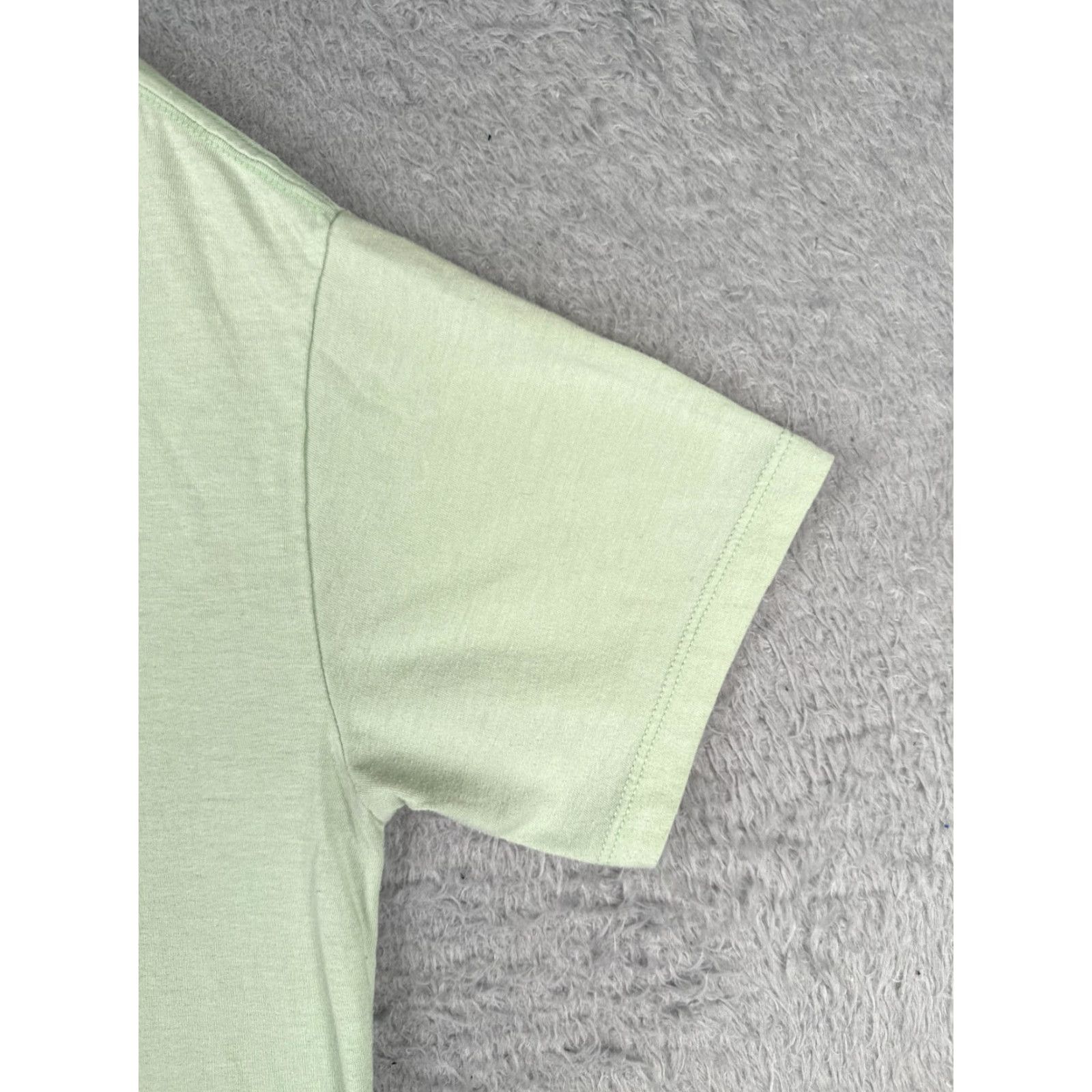 The North Face The North Face Shirt Women M Green Short Sleeve Crew Neck Poly Blend Read Size M / US 6-8 / IT 42-44 - 2 Thumbnail