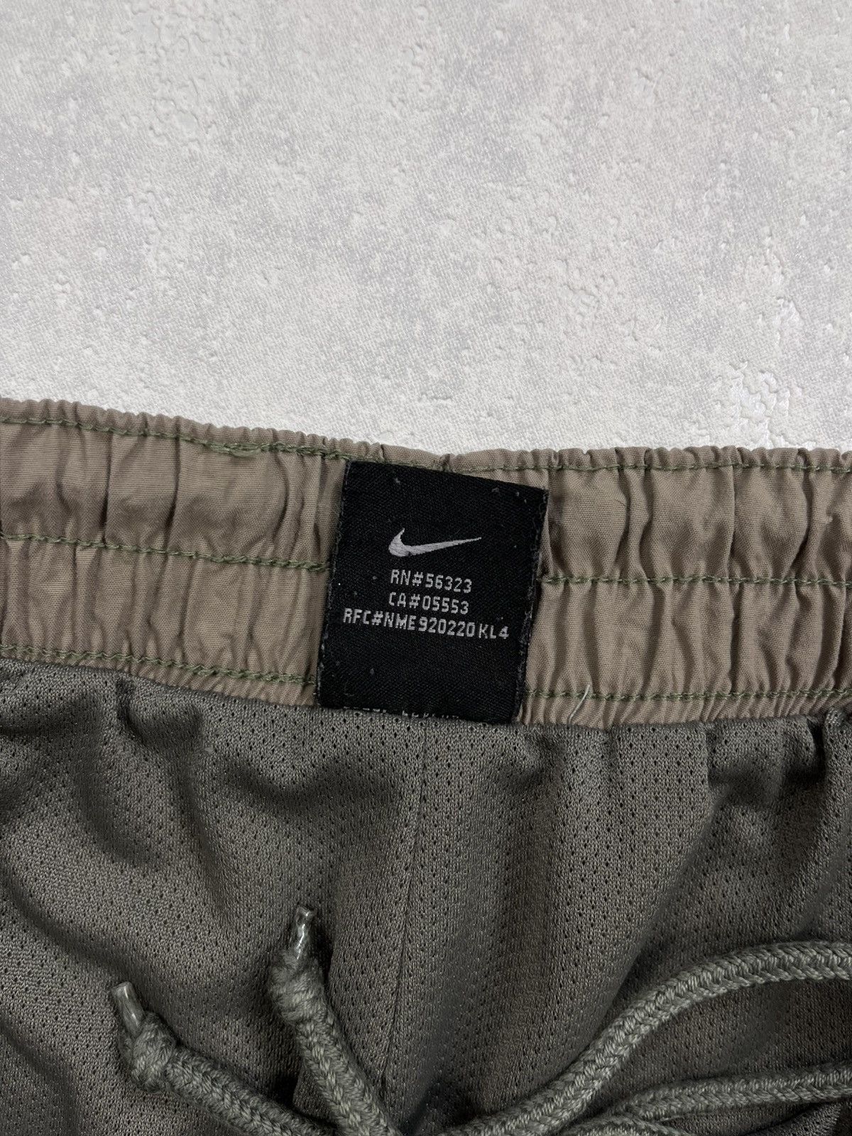 Nike 90’s NIKE RETRO BAGGY Y2K SWOOSH LOGO RARE TRACK PANTS Size US 34 / EU 50 - 4 Thumbnail