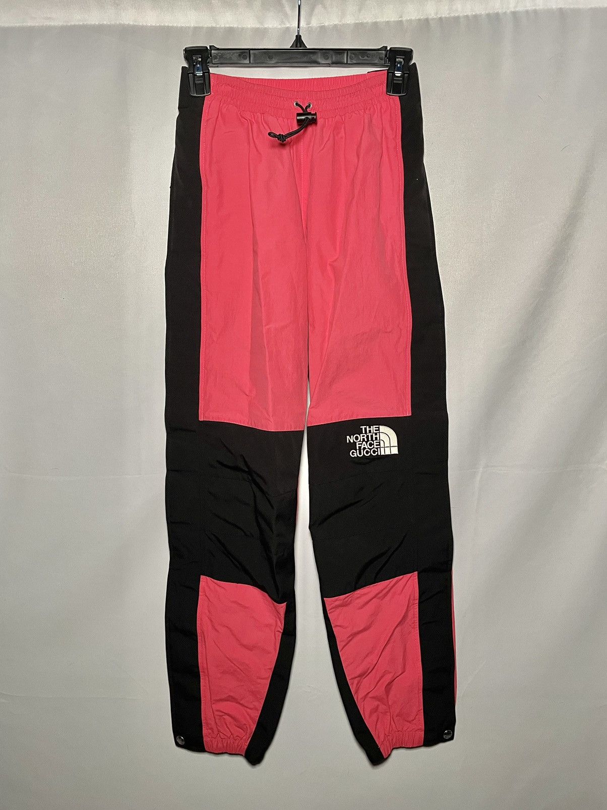 Gucci × The North Face Gucci x The North Face Nylon Pants Size 25" / US 0 / IT 36 - 1 Thumbnail