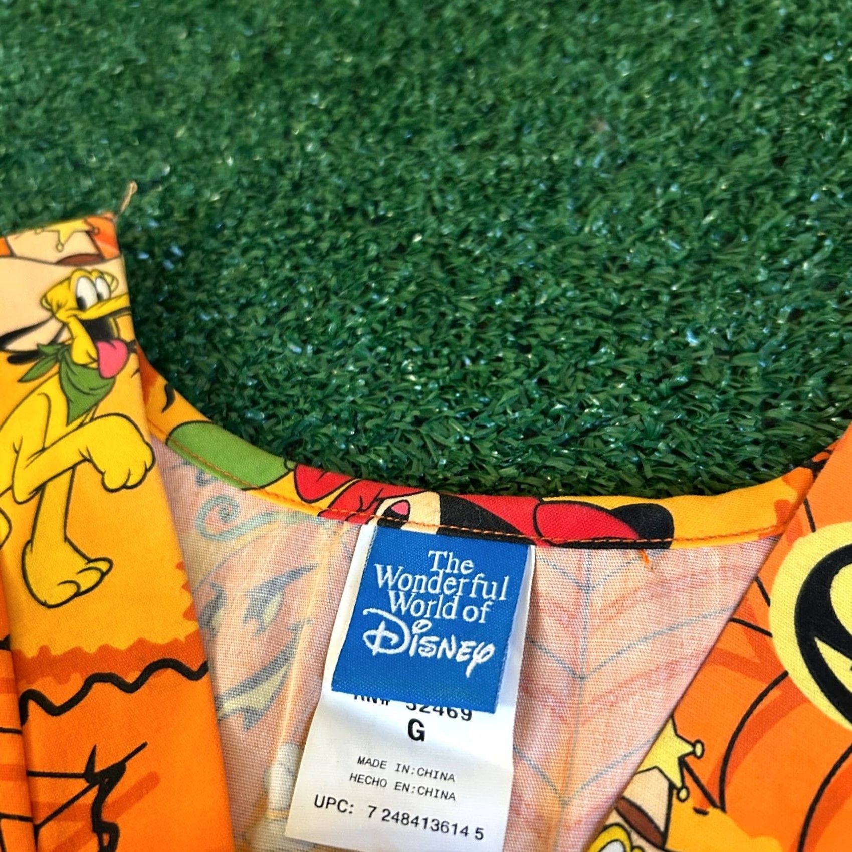 Disney VINTAGE Disney Halloween Scrub Top Tricky Mickey Mouse Shirt Orange Adult Large Size US L / EU 52-54 / 3 - 2 Thumbnail