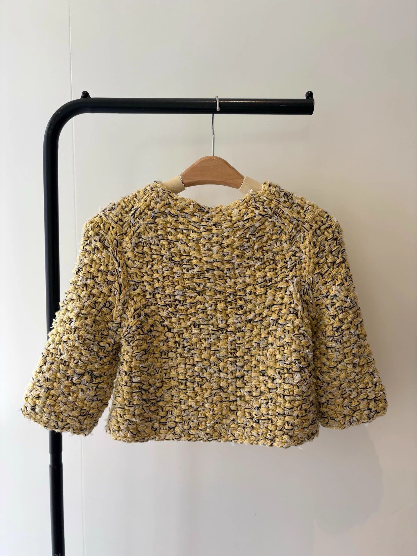 Chanel Chanel 22 SS Chicken Yellow Knit 5-Sleeve Cardi 34 Size XS / US 0-2 / IT 36-38 - 4 Thumbnail