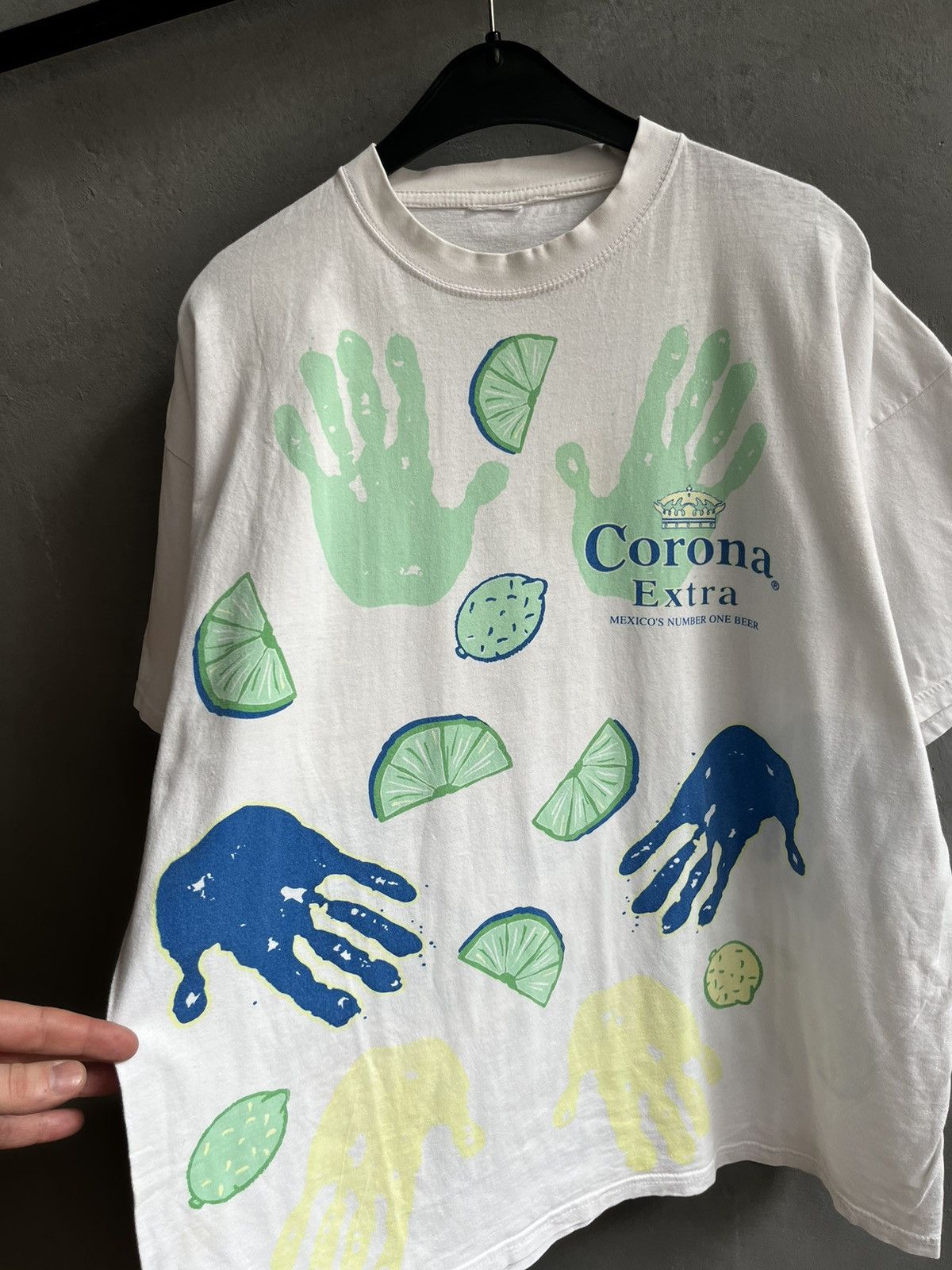 Vintage Corona Extre t shirt vintage 90s Size US L / EU 52-54 / 3 - 3 Thumbnail