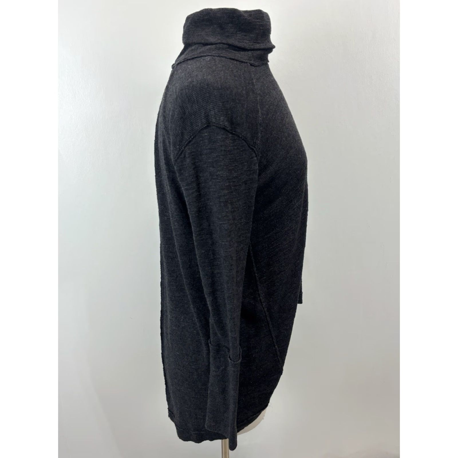 Free People VINTAGE? (No) We The Free People Split Back Turtleneck Sweater Small Womens Charcoal Boho Size S / US 4 / IT 40 - 4 Thumbnail