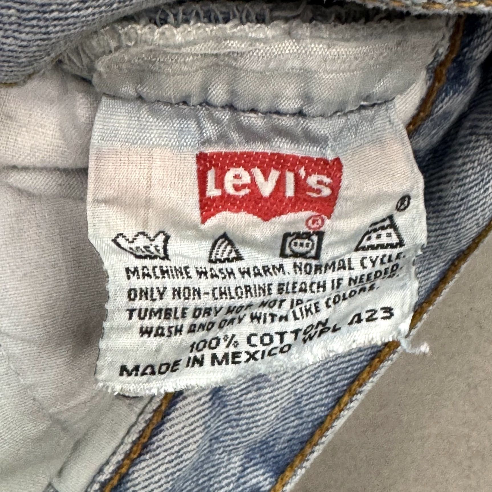 Levi's VINTAGE Levi's 501 Jeans Mens 34x29 Blue Denim Pants Button Fly 5-Pocket Classic Straight (Tag34x30) Mens Size US 34 / EU 50 - 5 Thumbnail