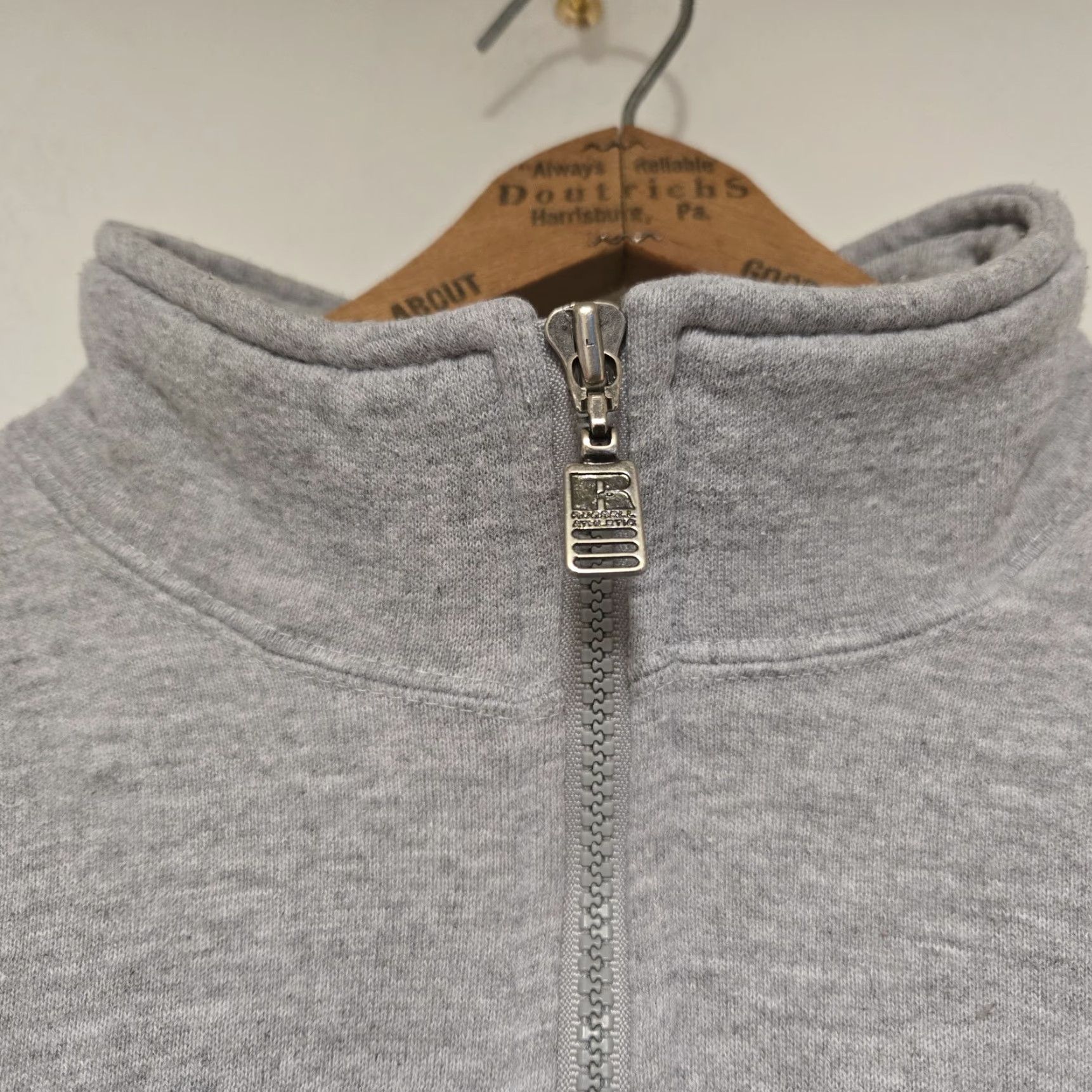 Russell Athletic VINTAGE Russell Athletic Sweatshirt Quarter Zip USA Made Large Gray Hazelton Area Cougars Men L Size US L / EU 52-54 / 3 - 5 Thumbnail